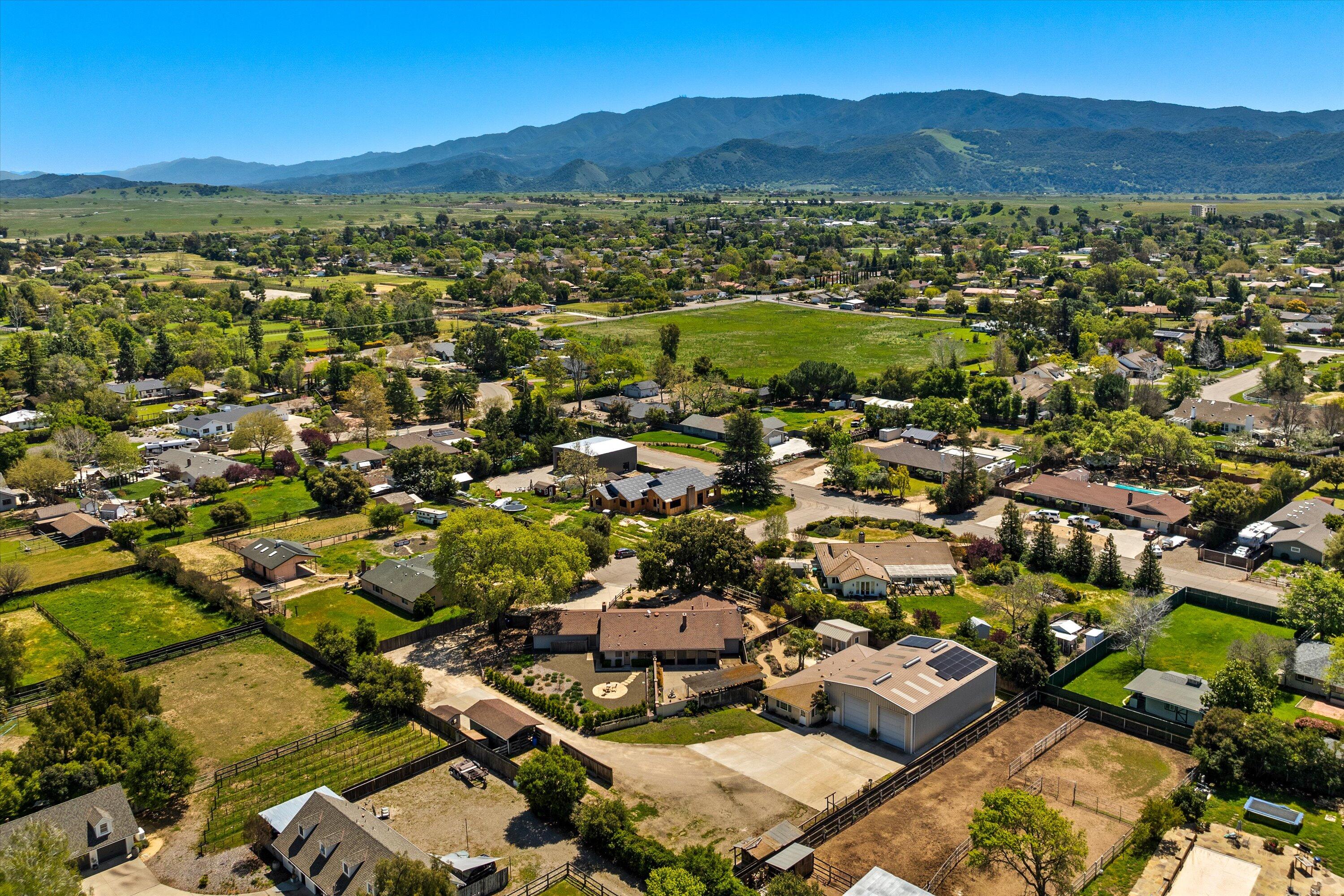 Santa Ynez, California 93460, United States, 3 Bedrooms Bedrooms, ,3 BathroomsBathrooms,Residential,Pending,10497