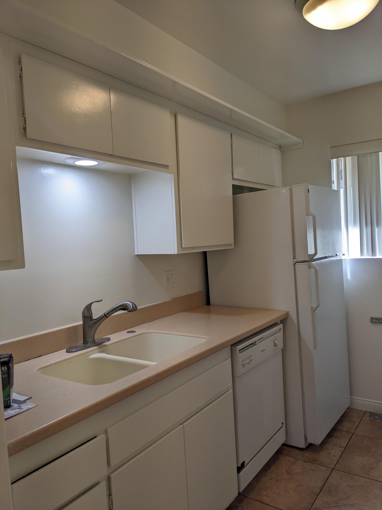 1035 Miramonte Drive 8