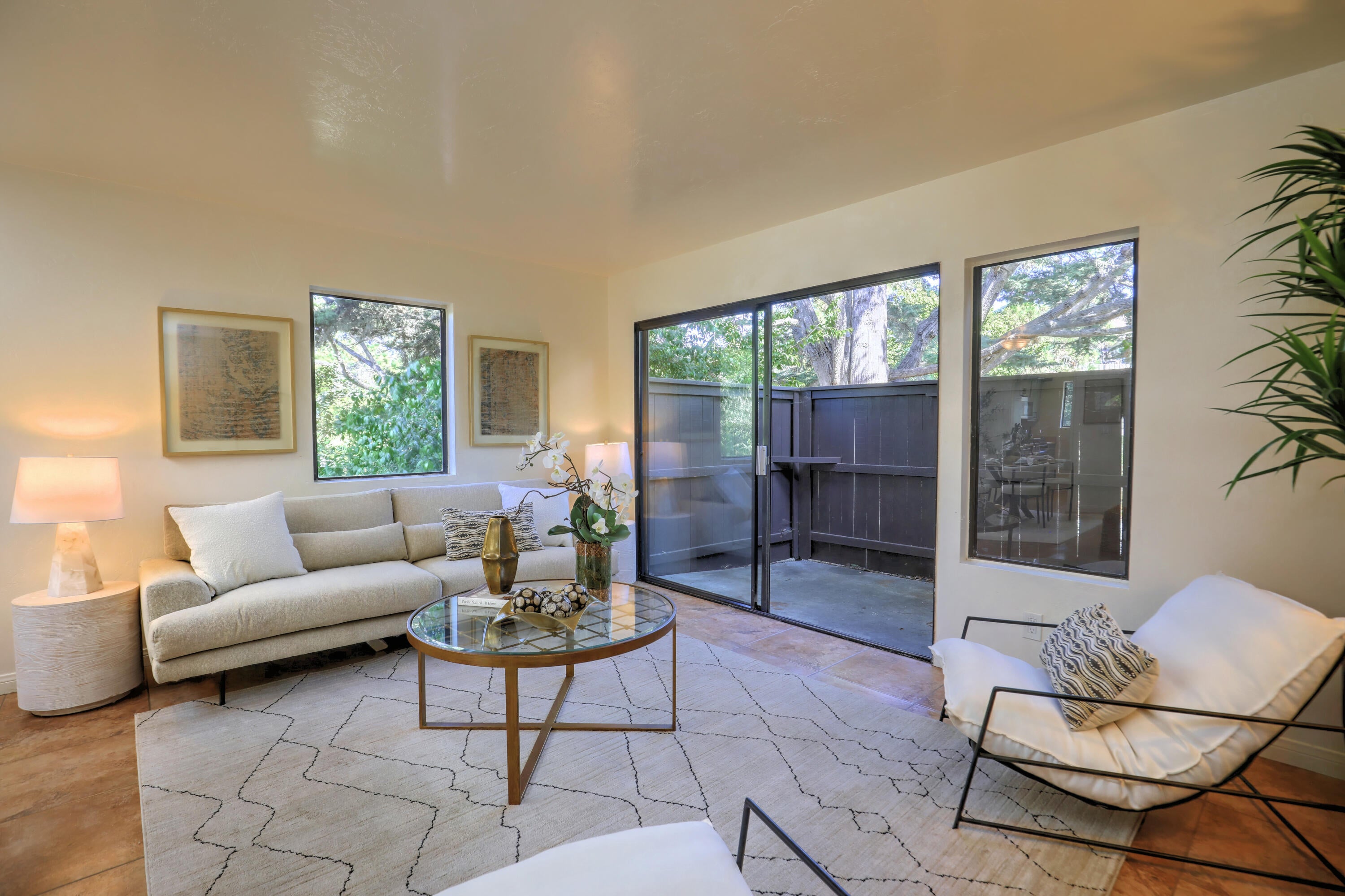 1035 Miramonte Drive 8