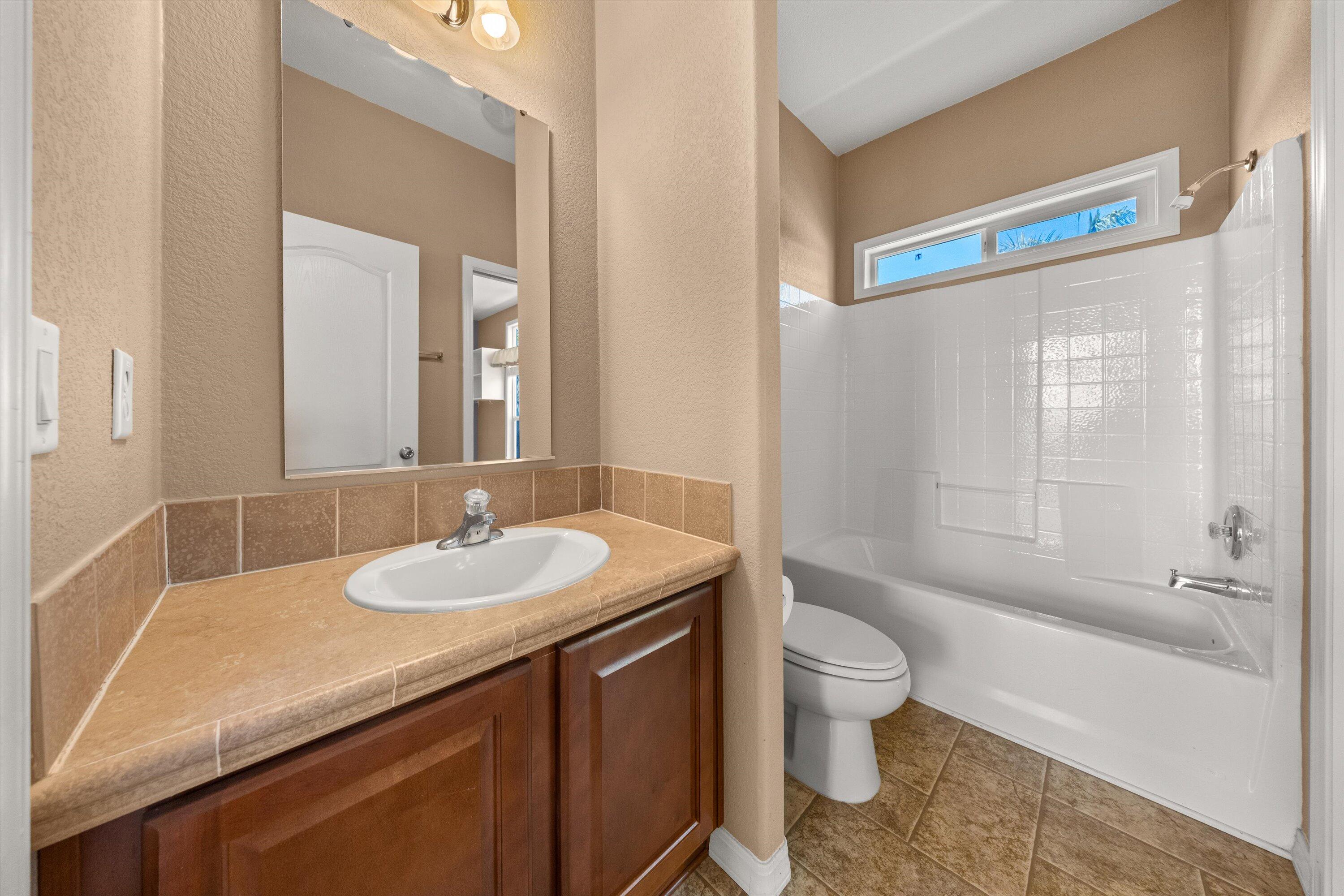 Goleta, California 93117, United States, 2 Bedrooms Bedrooms, ,2 BathroomsBathrooms,Residential,Active,187039