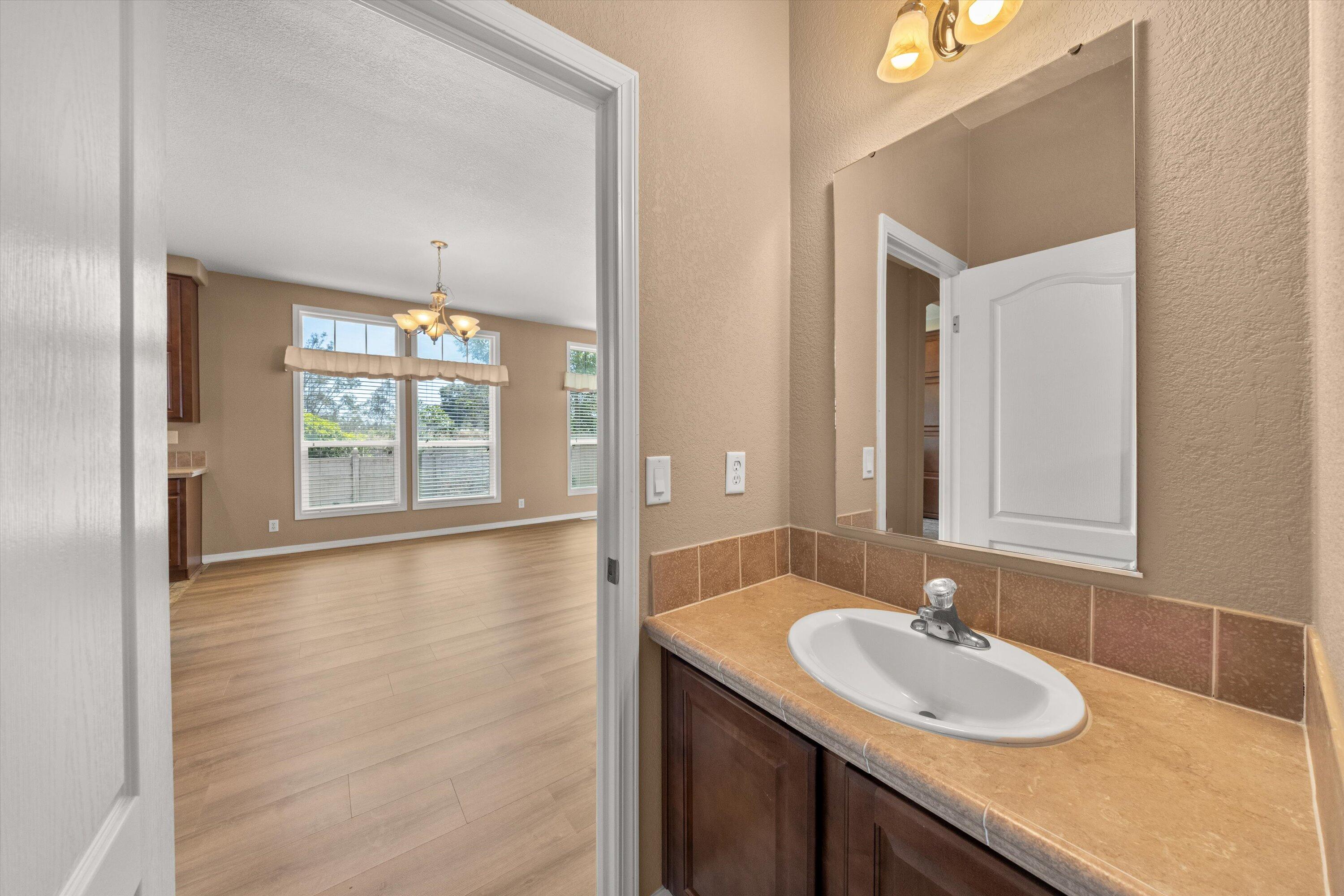 Goleta, California 93117, United States, 2 Bedrooms Bedrooms, ,2 BathroomsBathrooms,Residential,Active,187039