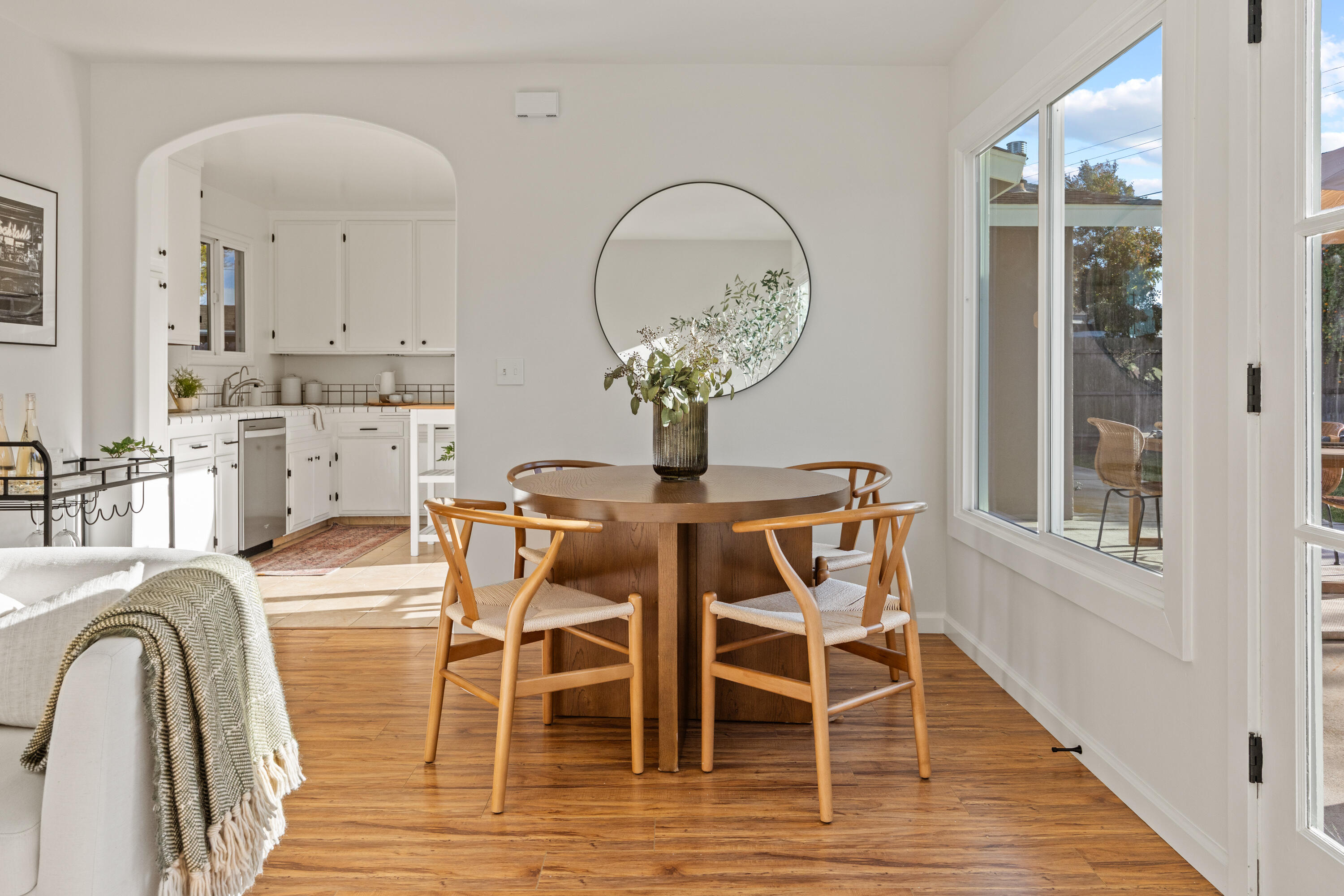 Santa Barbara, California 93111, United States, 3 Bedrooms Bedrooms, ,2 BathroomsBathrooms,Residential,Pending,129442