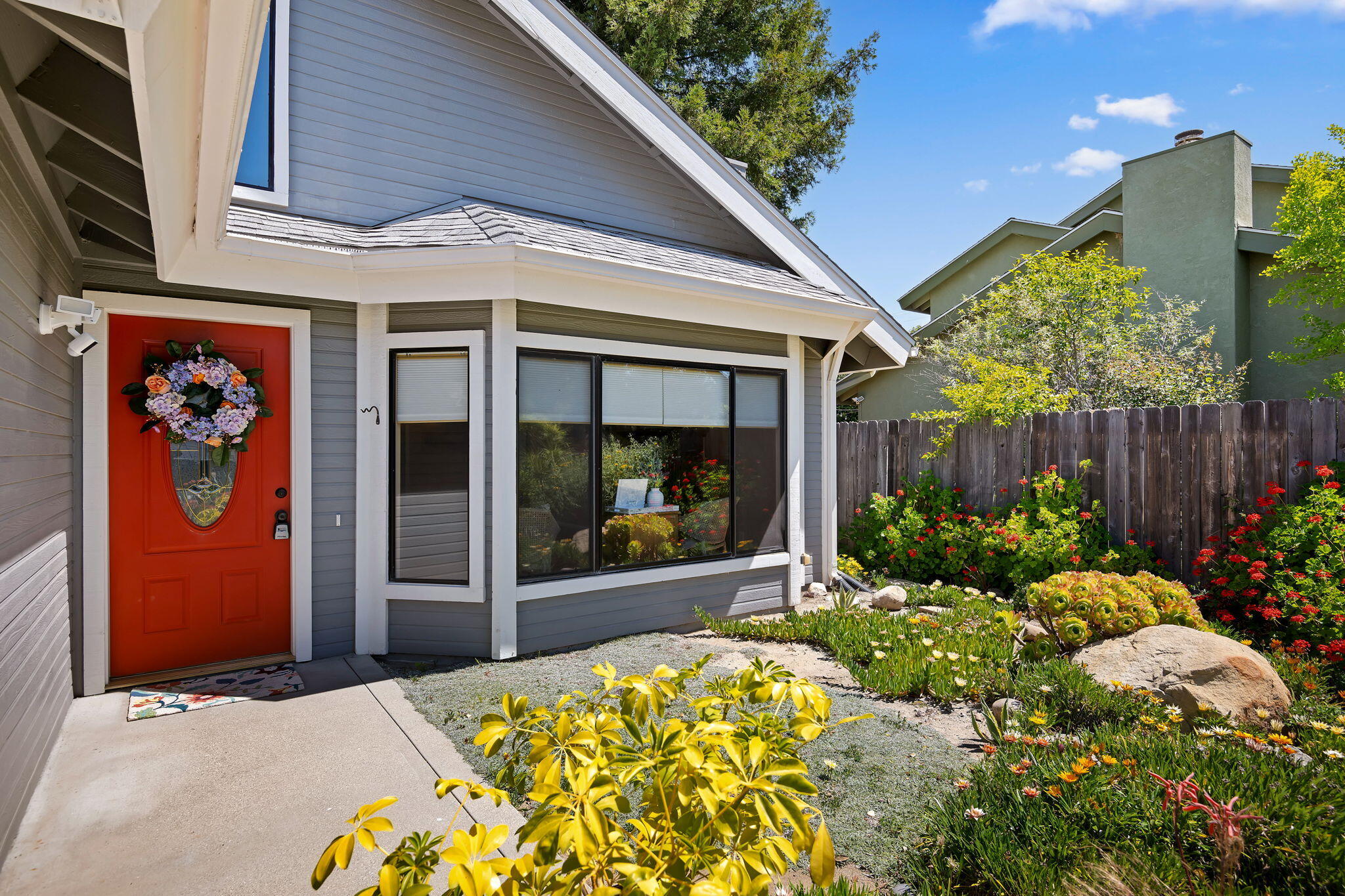 Los Alamos, California 93440, United States, 3 Bedrooms Bedrooms, ,3 BathroomsBathrooms,Residential,Pending,128169