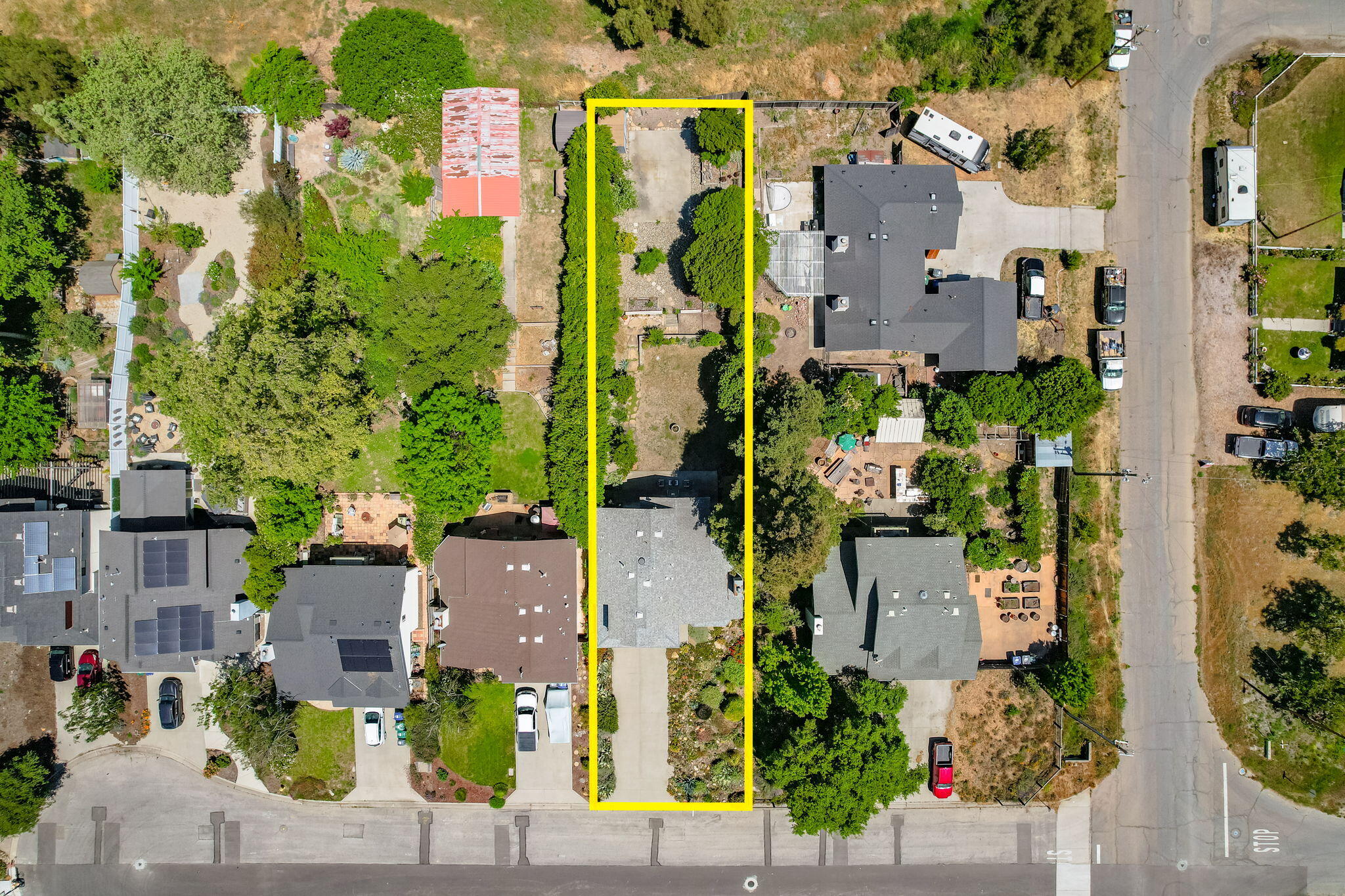 Los Alamos, California 93440, United States, 3 Bedrooms Bedrooms, ,3 BathroomsBathrooms,Residential,Pending,128169