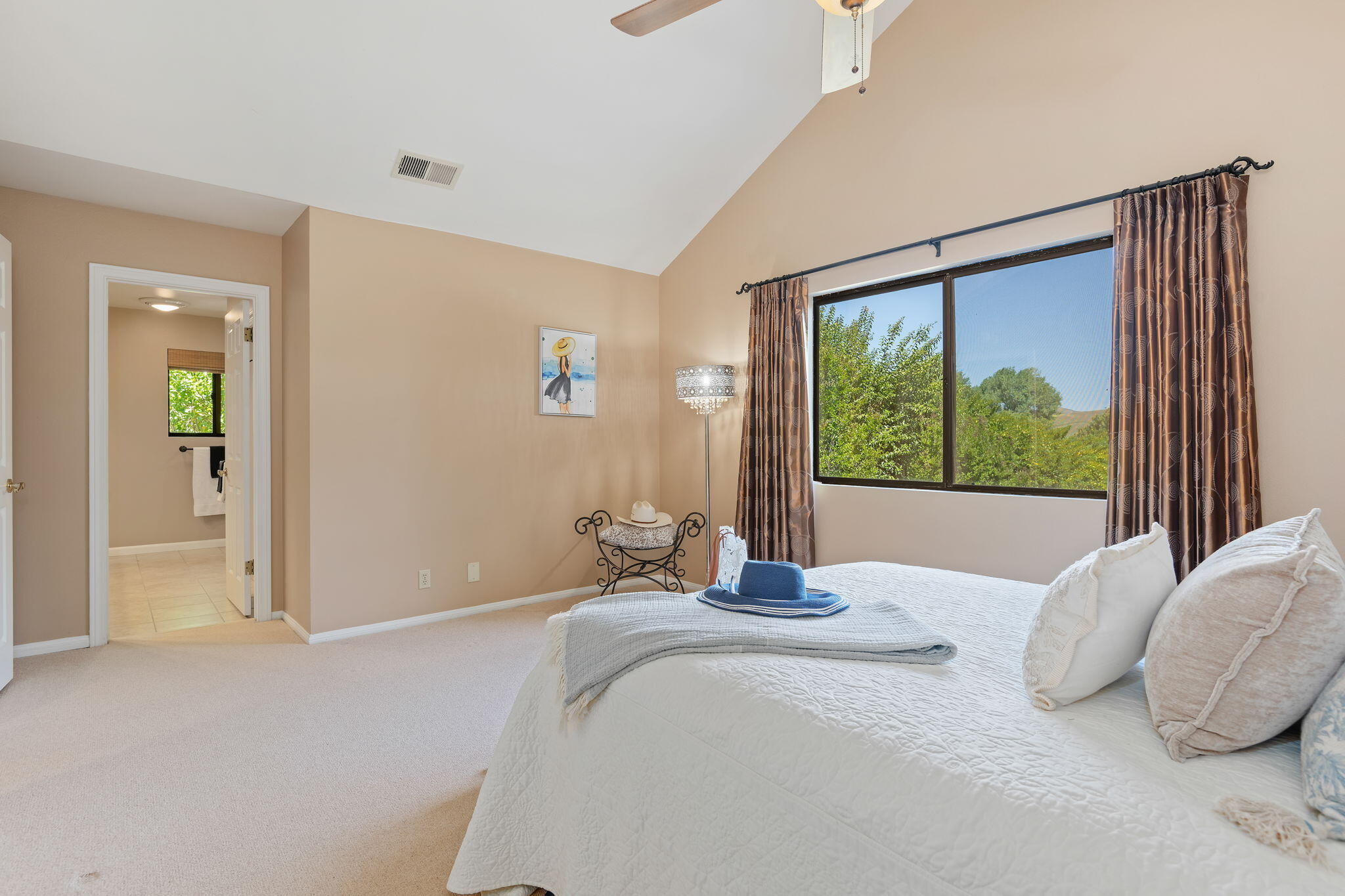 Los Alamos, California 93440, United States, 3 Bedrooms Bedrooms, ,3 BathroomsBathrooms,Residential,Pending,128169