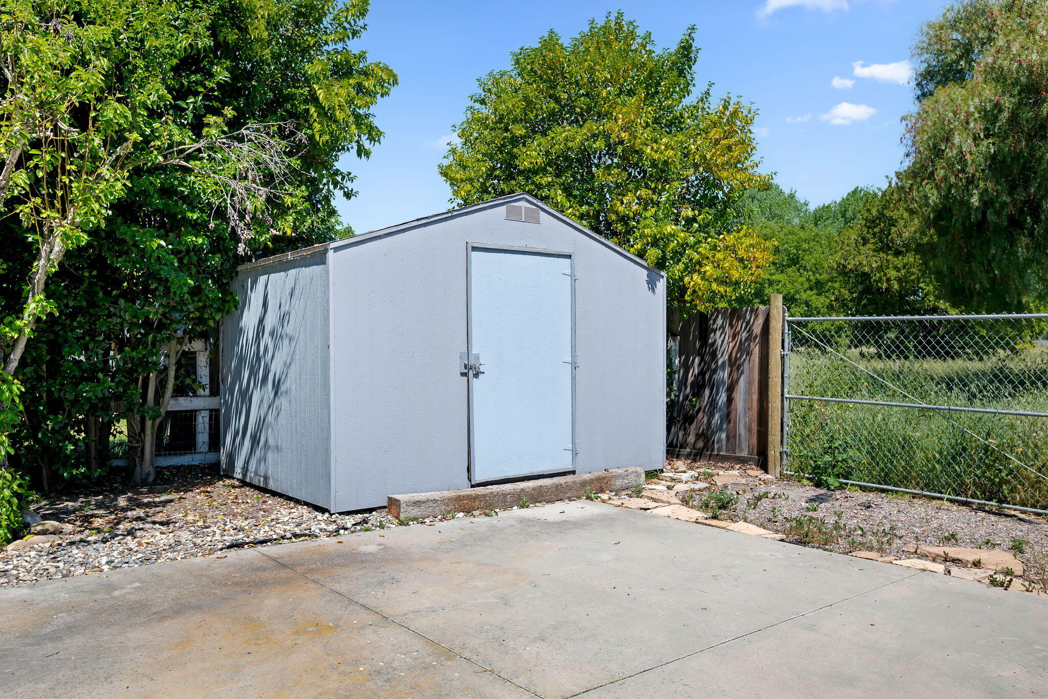 Los Alamos, California 93440, United States, 3 Bedrooms Bedrooms, ,3 BathroomsBathrooms,Residential,Pending,128169