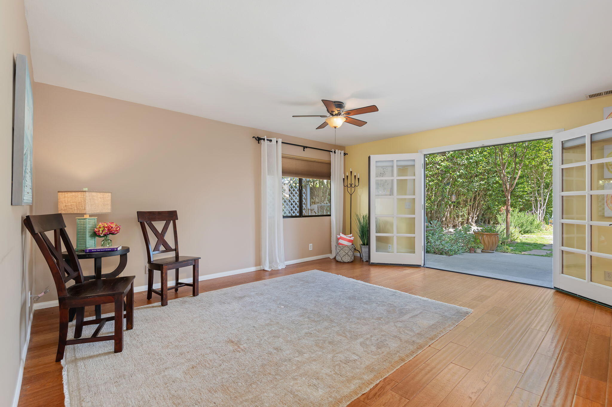 Los Alamos, California 93440, United States, 3 Bedrooms Bedrooms, ,3 BathroomsBathrooms,Residential,Pending,128169