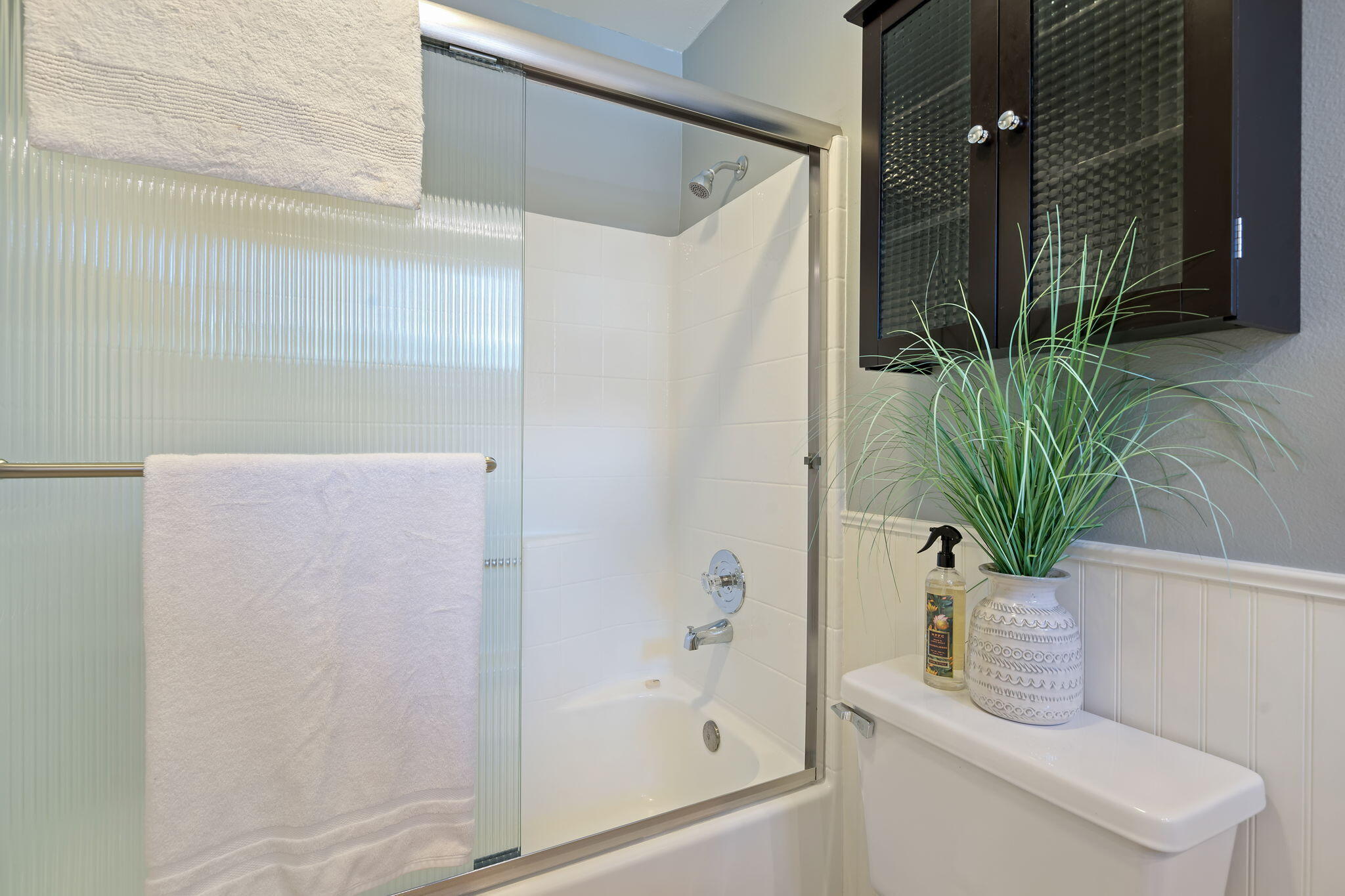 Los Alamos, California 93440, United States, 3 Bedrooms Bedrooms, ,3 BathroomsBathrooms,Residential,Pending,128169