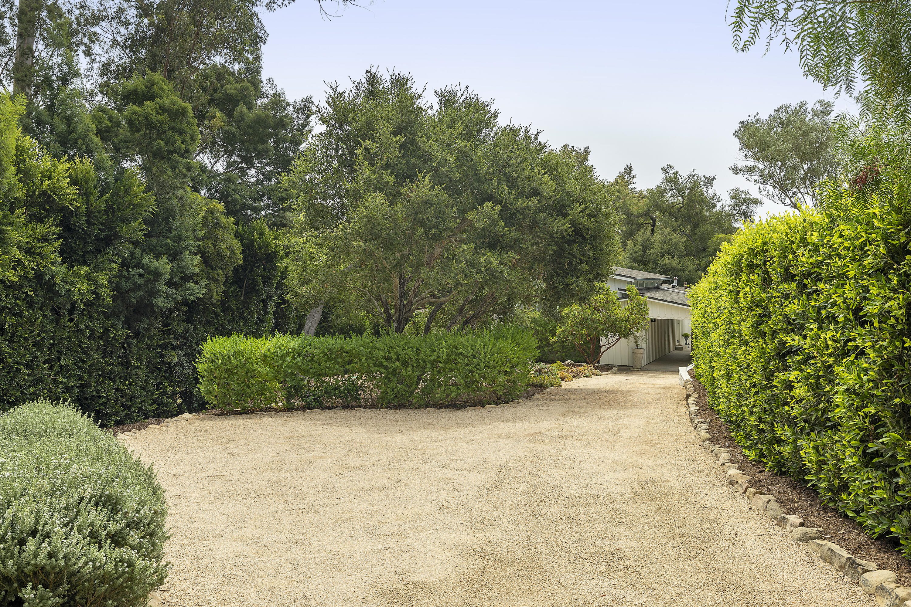 Montecito, California 93108, United States, 3 Bedrooms Bedrooms, ,3 BathroomsBathrooms,Residential,Active,205767