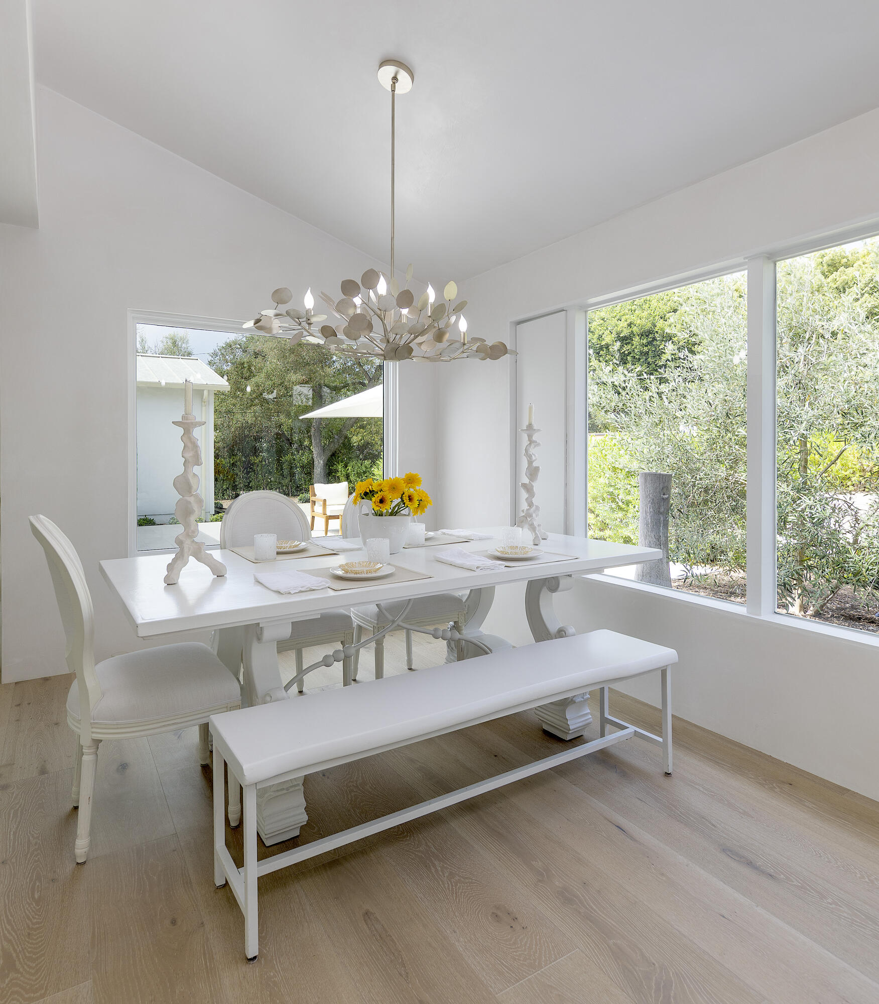 Montecito, California 93108, United States, 3 Bedrooms Bedrooms, ,3 BathroomsBathrooms,Residential,Active,205767