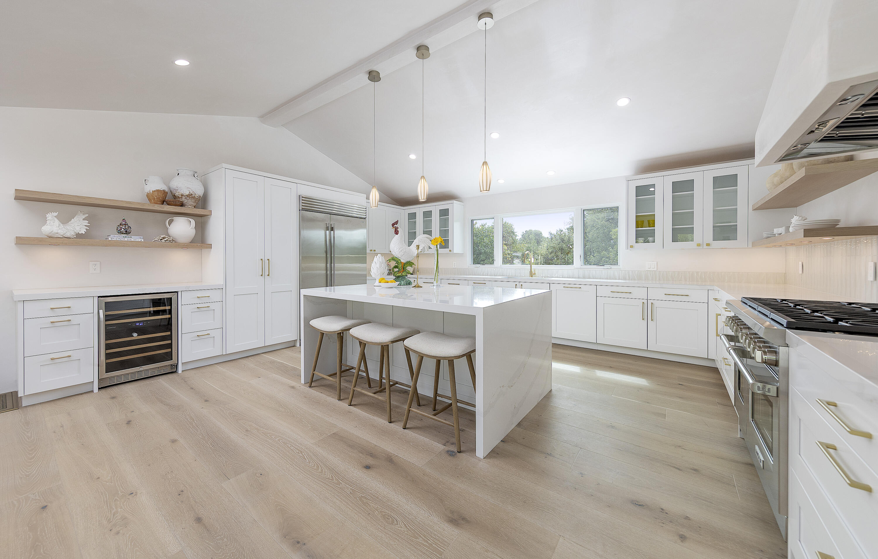 Montecito, California 93108, United States, 3 Bedrooms Bedrooms, ,3 BathroomsBathrooms,Residential,Active,205767