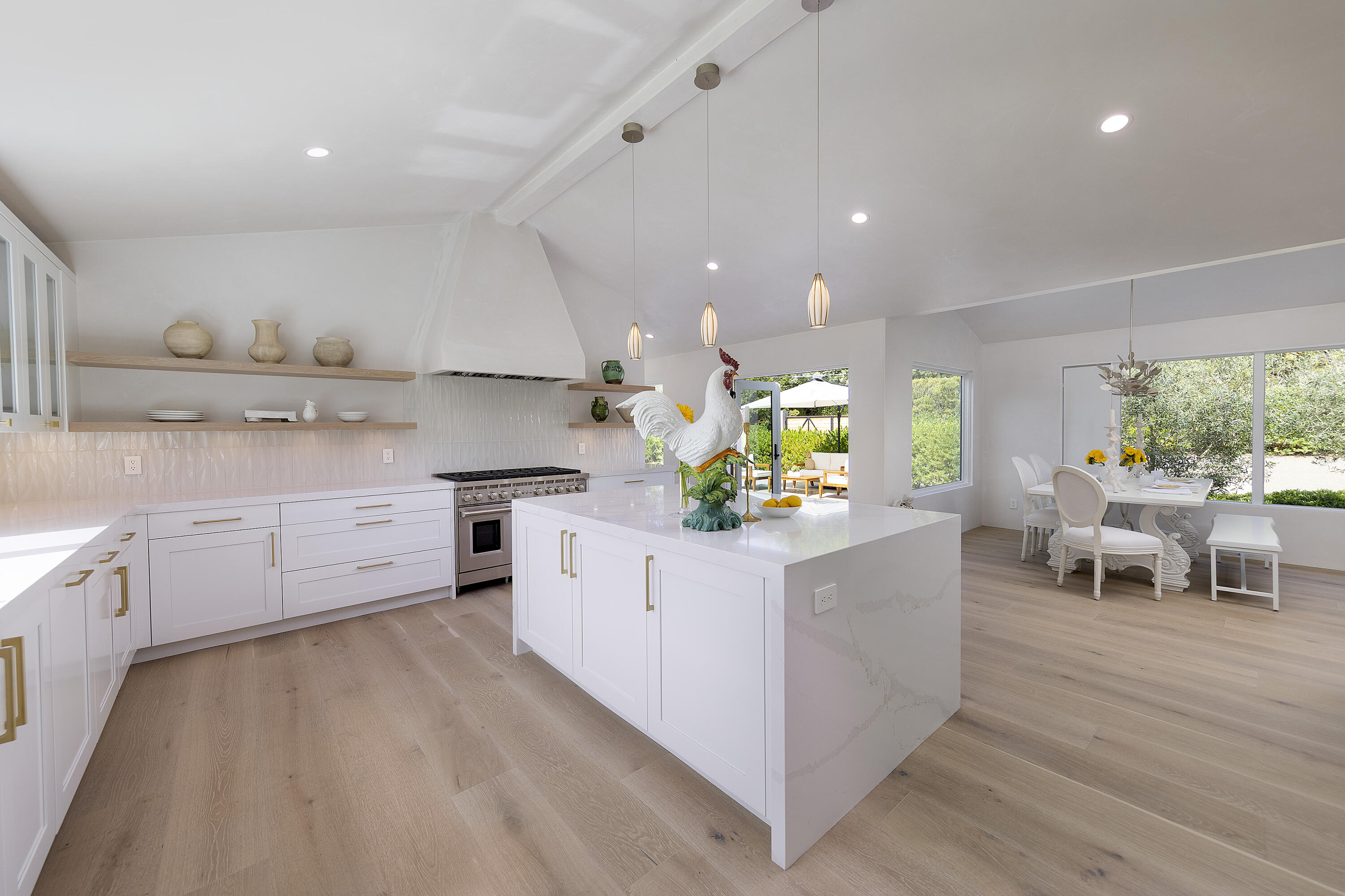 Montecito, California 93108, United States, 3 Bedrooms Bedrooms, ,3 BathroomsBathrooms,Residential,Active,205767