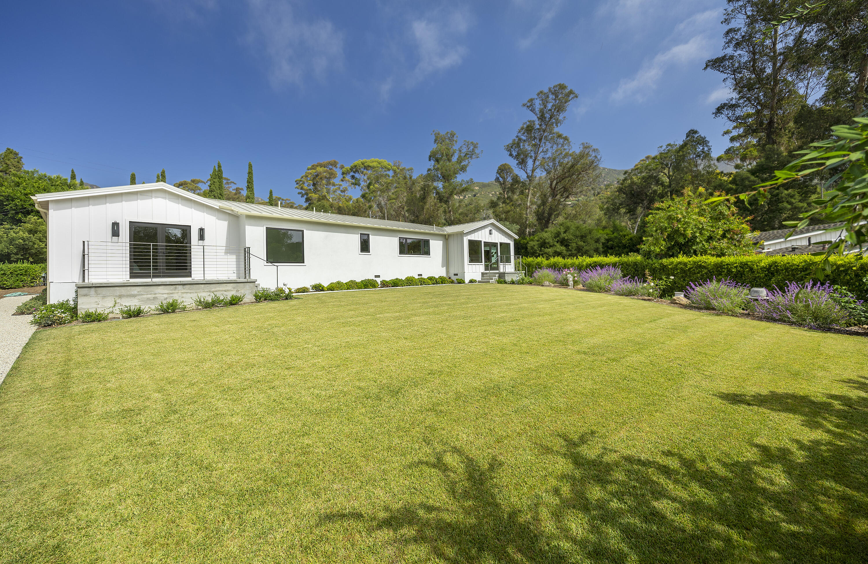 Montecito, California 93108, United States, 3 Bedrooms Bedrooms, ,3 BathroomsBathrooms,Residential,Active,205767