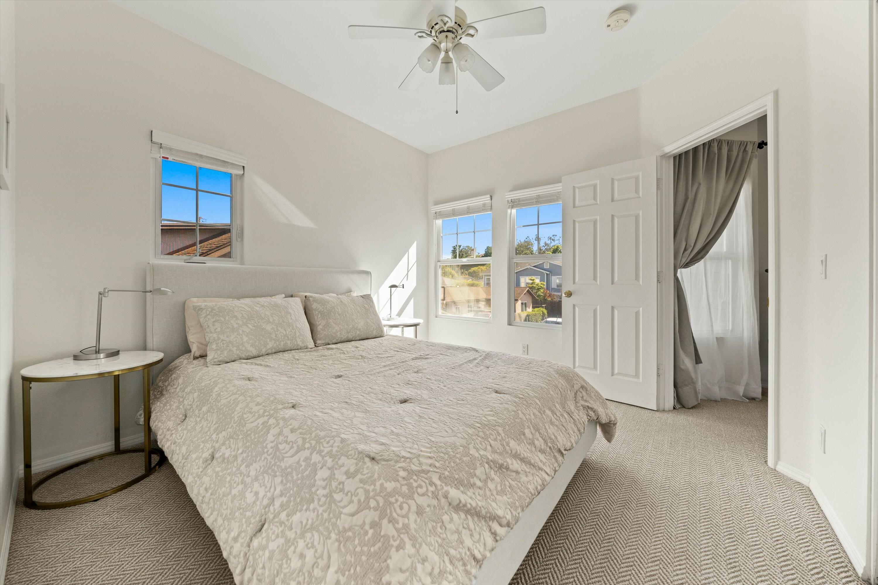 Santa Barbara, California 93101, United States, 2 Bedrooms Bedrooms, ,3 BathroomsBathrooms,Residential,Pending,105596