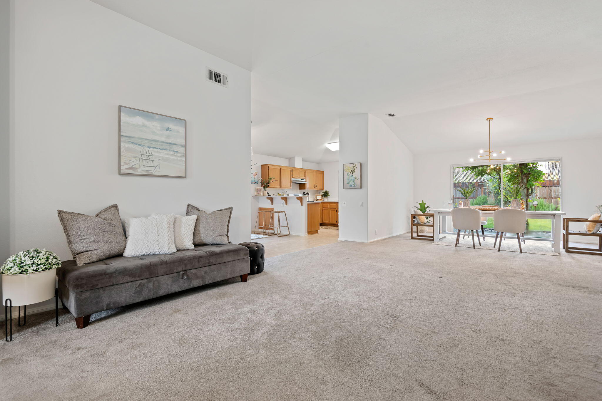 Los Alamos, California 93440, United States, 3 Bedrooms Bedrooms, ,3 BathroomsBathrooms,Residential,Active,247306