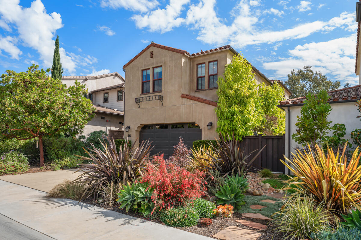 Santa Barbara, California 93111, United States, 2 Bedrooms Bedrooms, ,3 BathroomsBathrooms,Residential,Active,216792