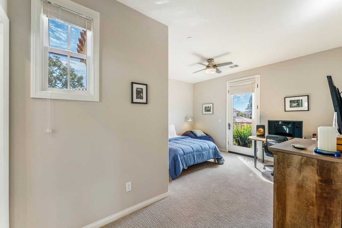 Santa Barbara, California 93111, United States, 2 Bedrooms Bedrooms, ,3 BathroomsBathrooms,Residential,Active,216792