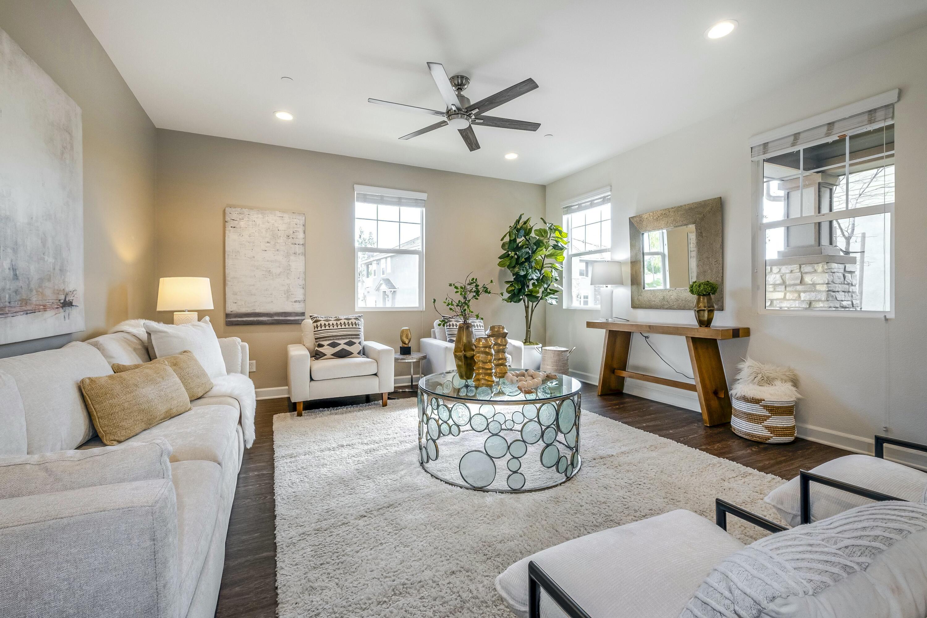 Goleta, California 93117, United States, 4 Bedrooms Bedrooms, ,3 BathroomsBathrooms,Residential,Pending,82344