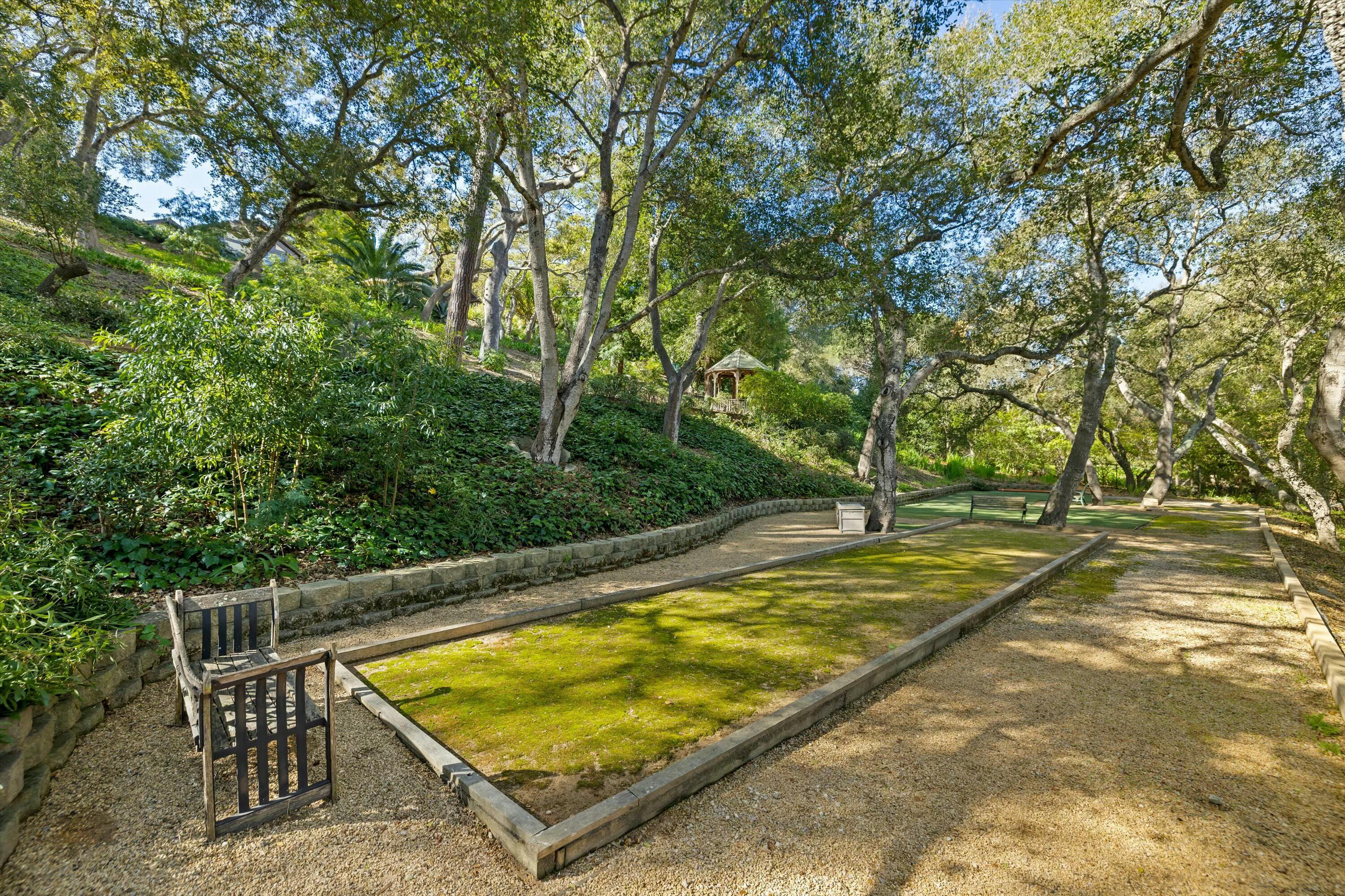 Santa Barbara, California 93108, United States, 4 Bedrooms Bedrooms, ,5 BathroomsBathrooms,Residential,Active,85075