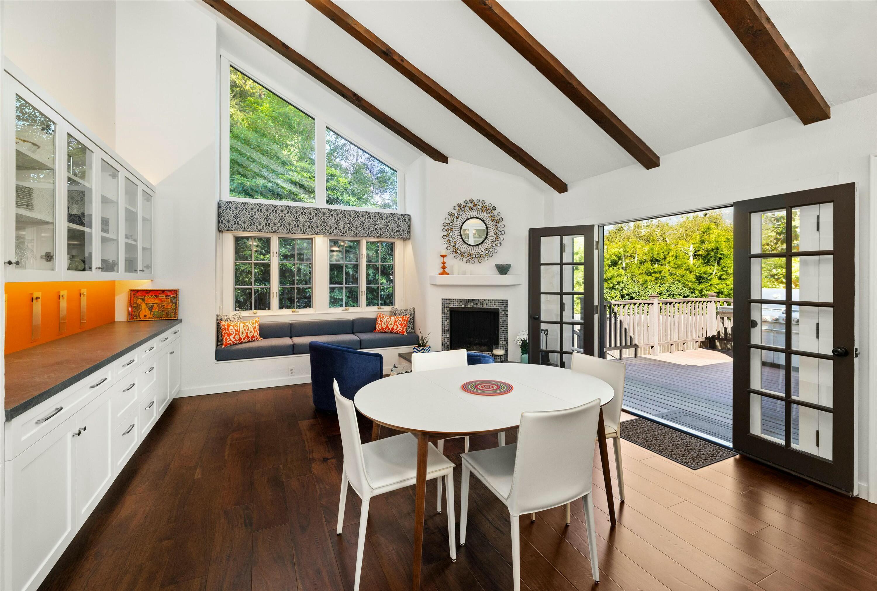 Santa Barbara, California 93108, United States, 4 Bedrooms Bedrooms, ,5 BathroomsBathrooms,Residential,Active,85075