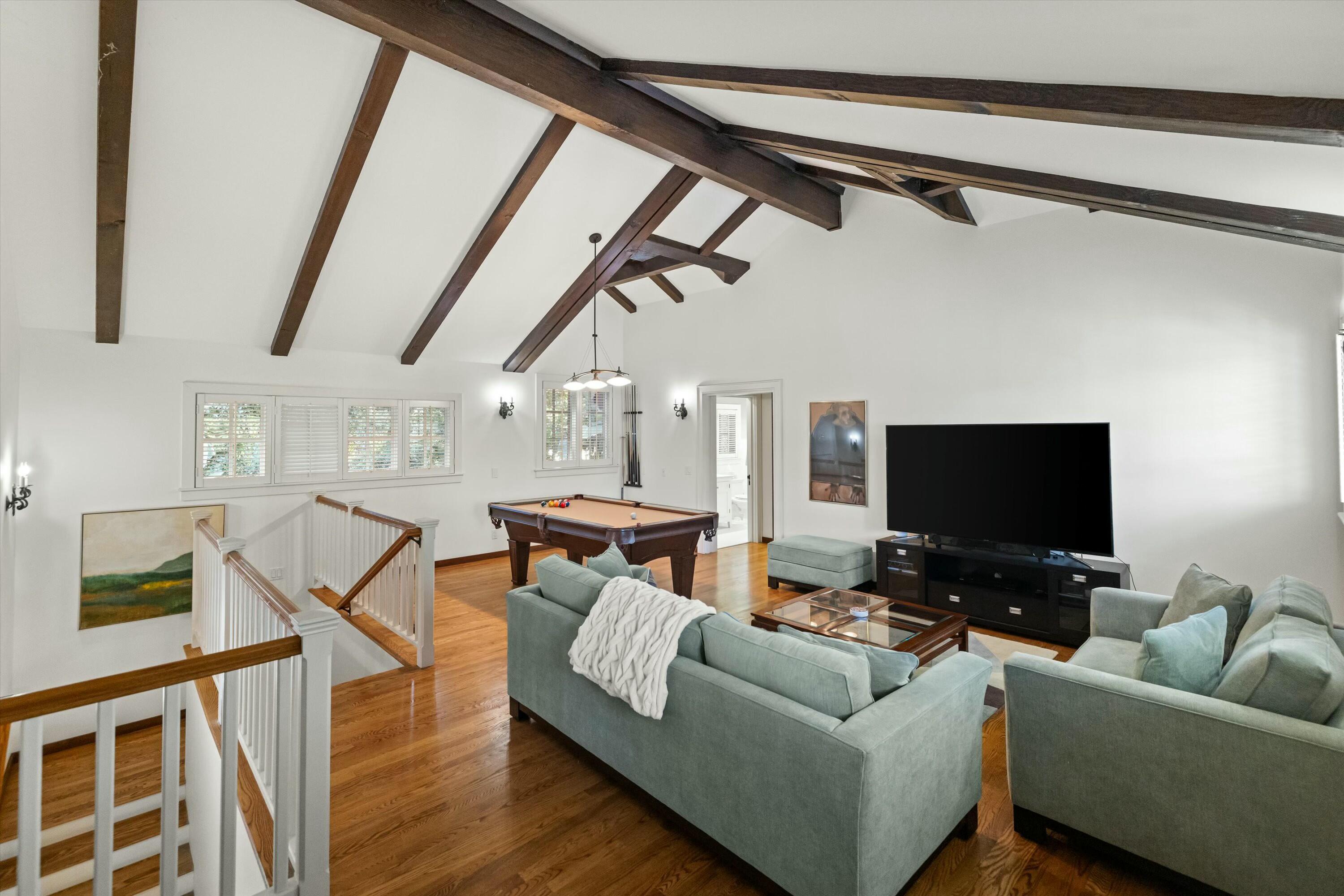 Santa Barbara, California 93108, United States, 4 Bedrooms Bedrooms, ,5 BathroomsBathrooms,Residential,Active,85075