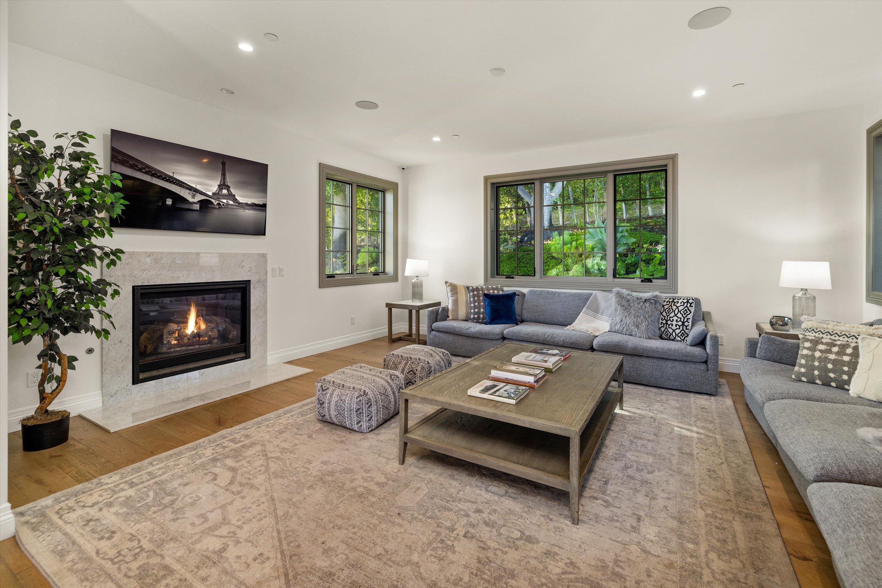 Montecito, California 93108, United States, 8 Bedrooms Bedrooms, ,9 BathroomsBathrooms,Residential,Active,150239