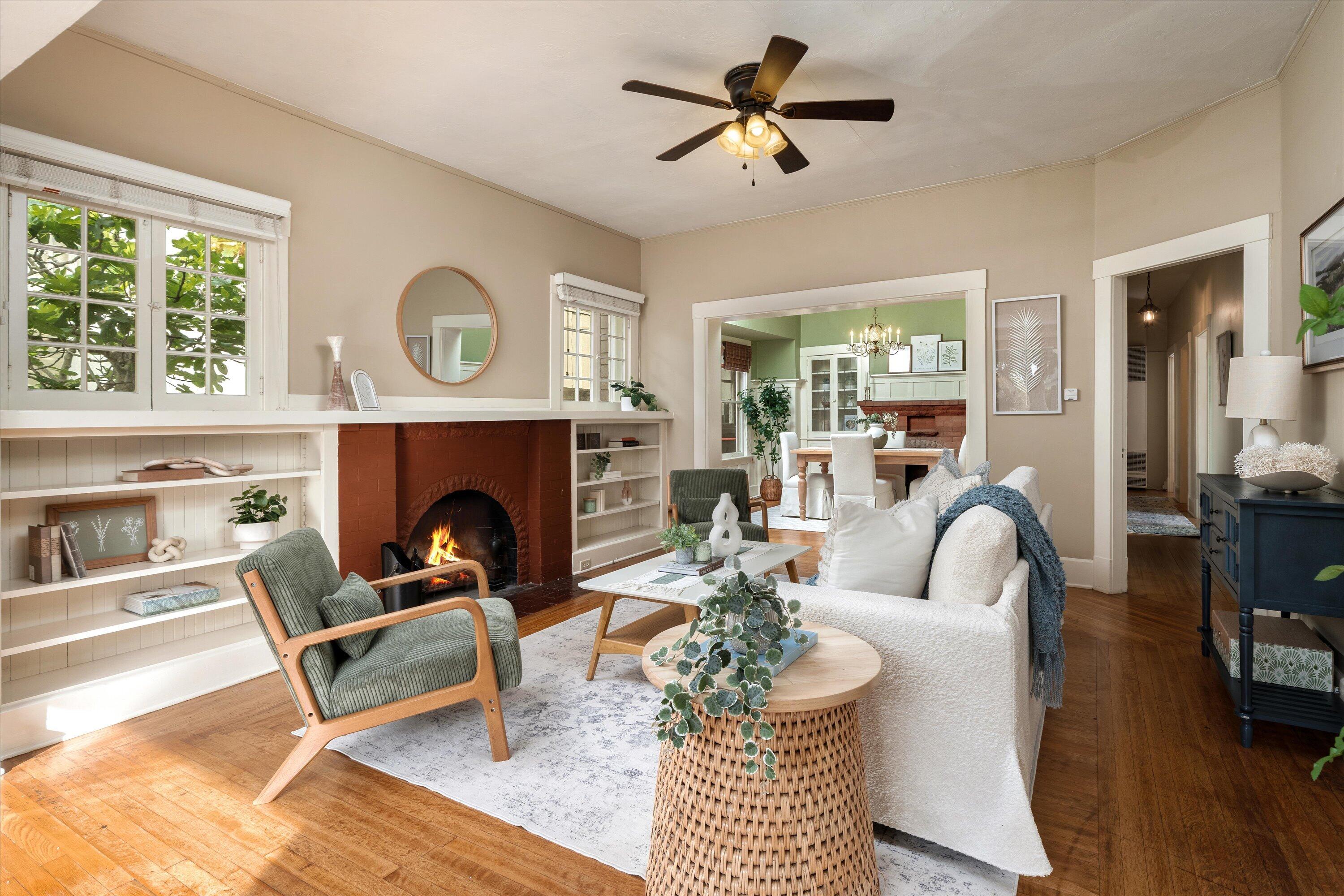 323 E Arrellaga Street