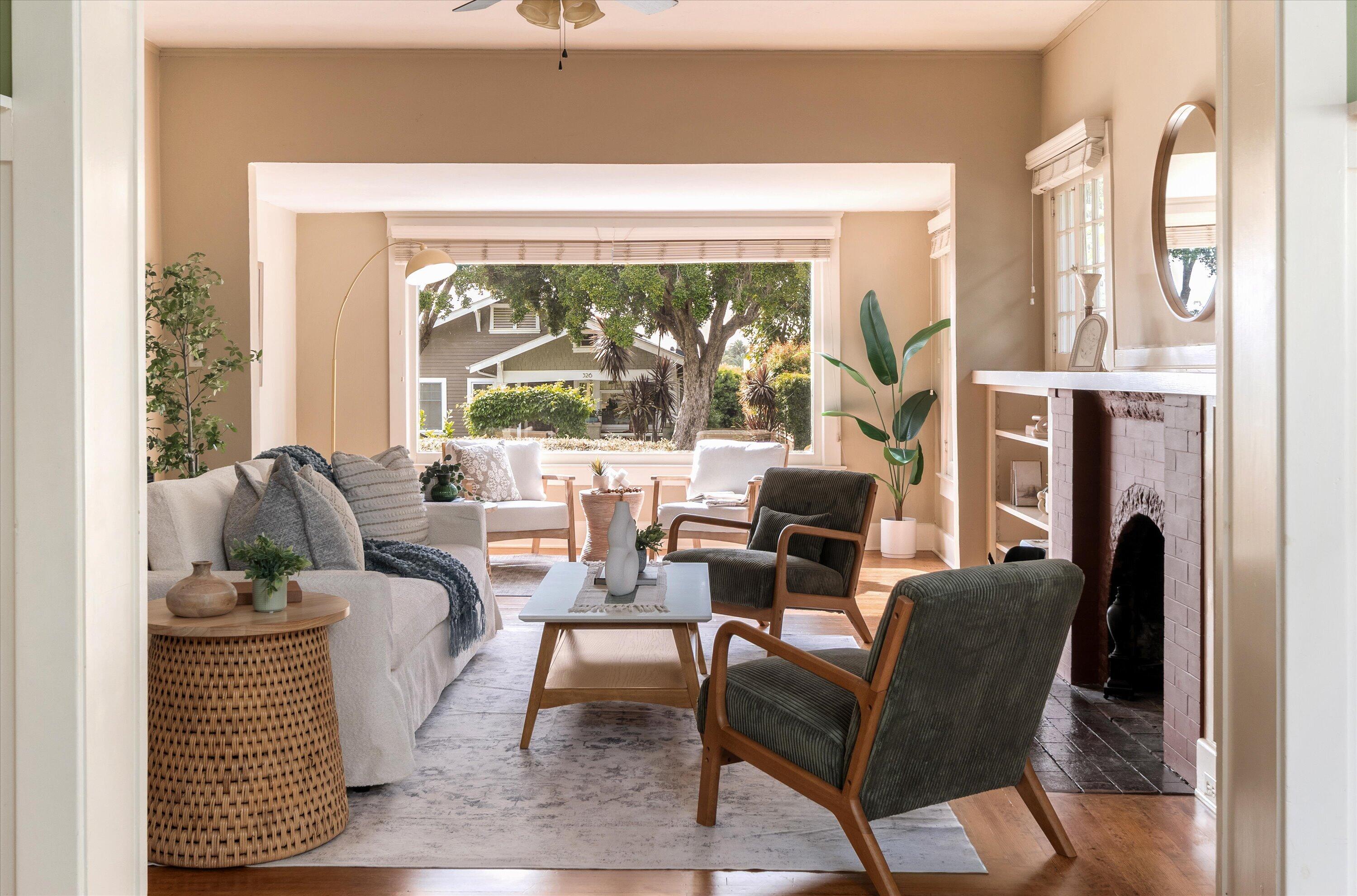 323 E Arrellaga Street