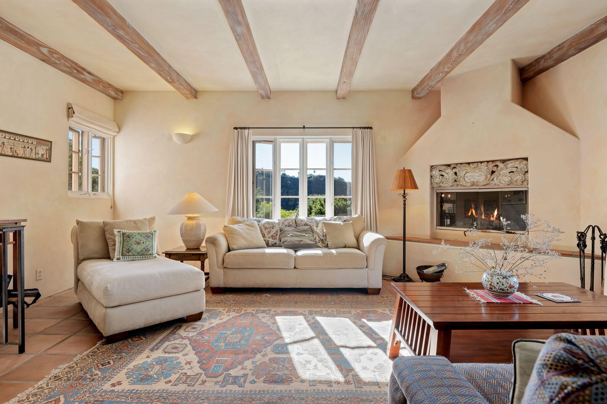 718 Las Canoas Place