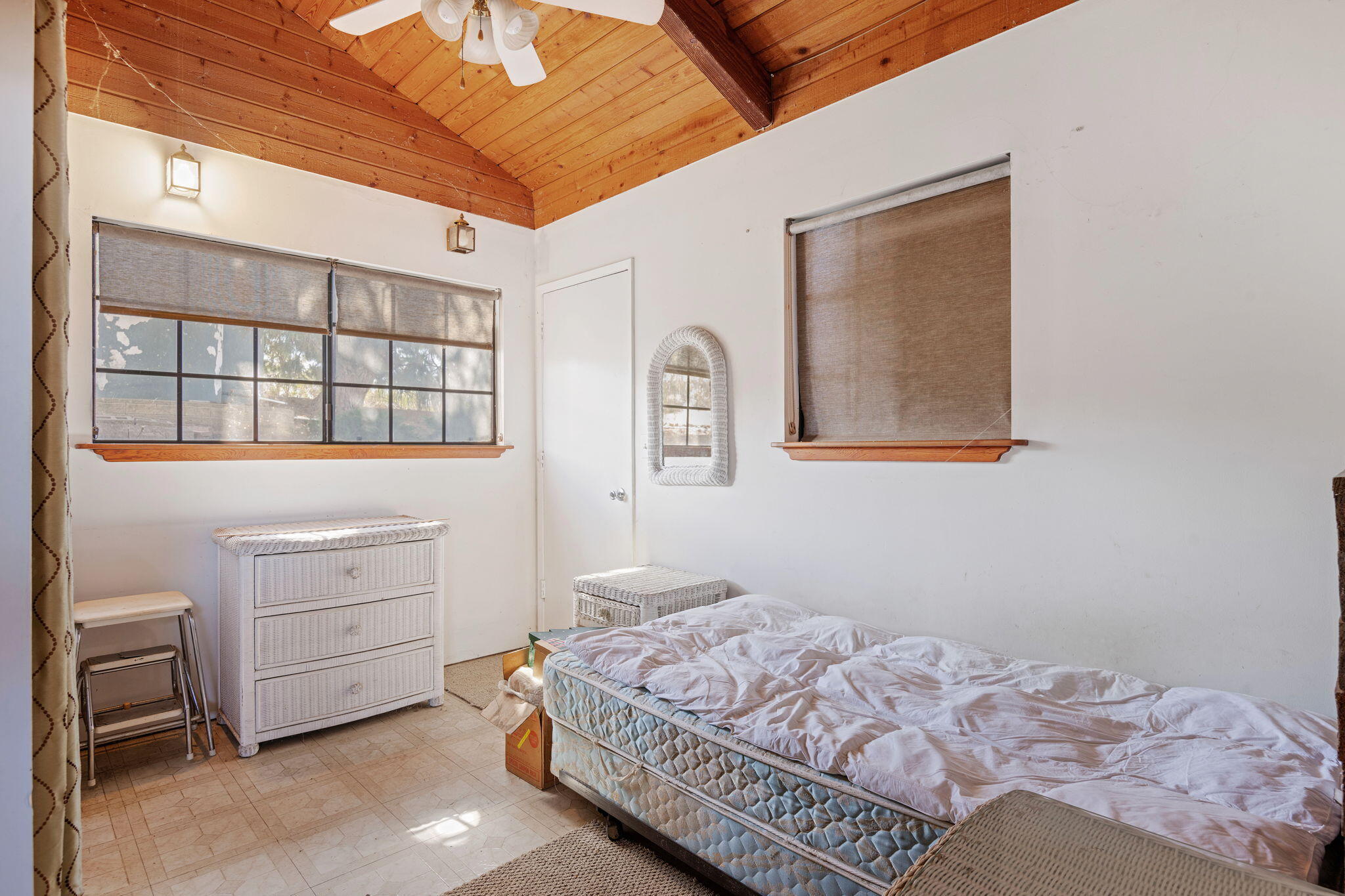 Goleta, California 93117, United States, 3 Bedrooms Bedrooms, ,2 BathroomsBathrooms,Residential,Active,108633