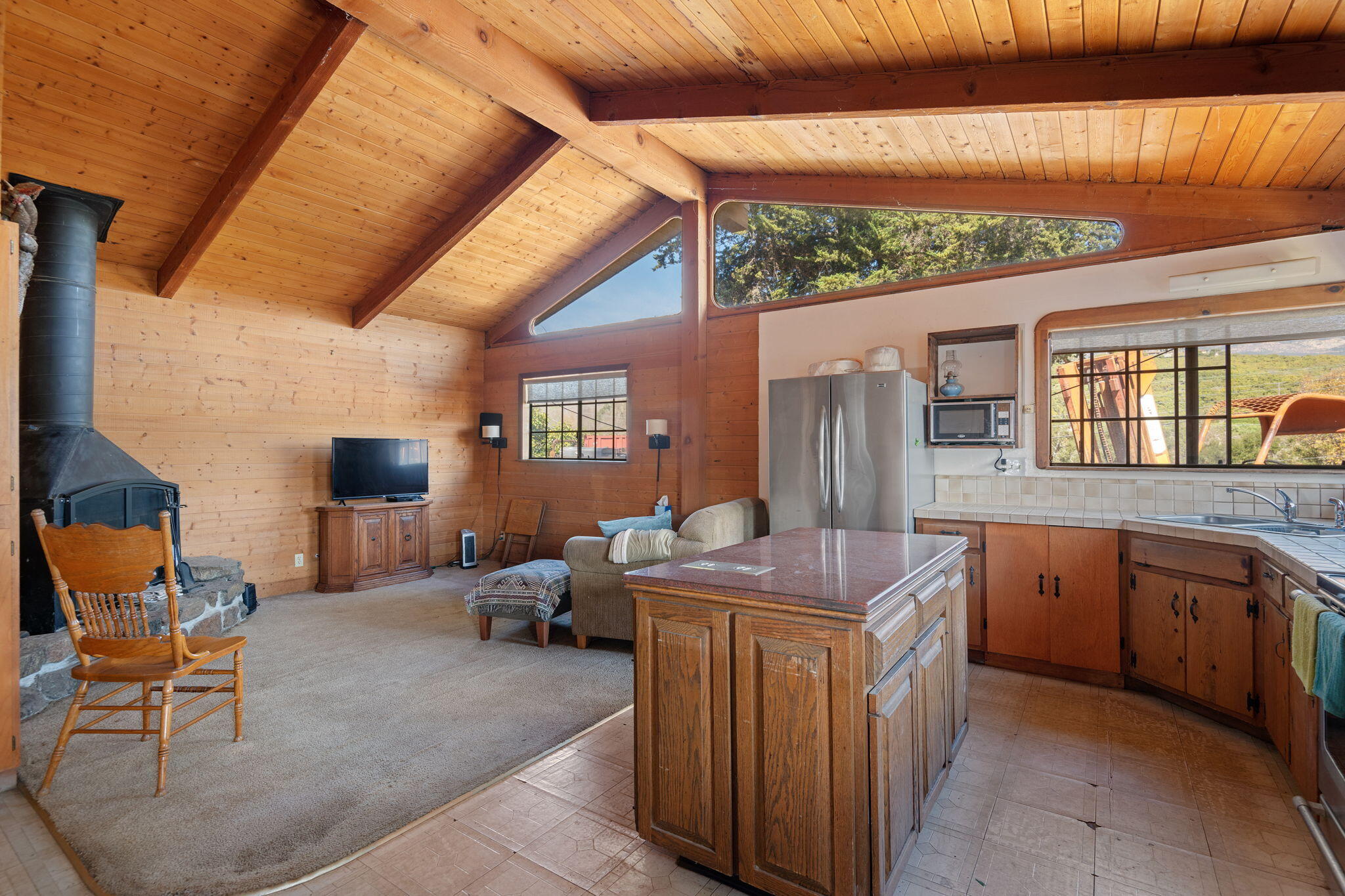 Goleta, California 93117, United States, 3 Bedrooms Bedrooms, ,2 BathroomsBathrooms,Residential,Active,108633