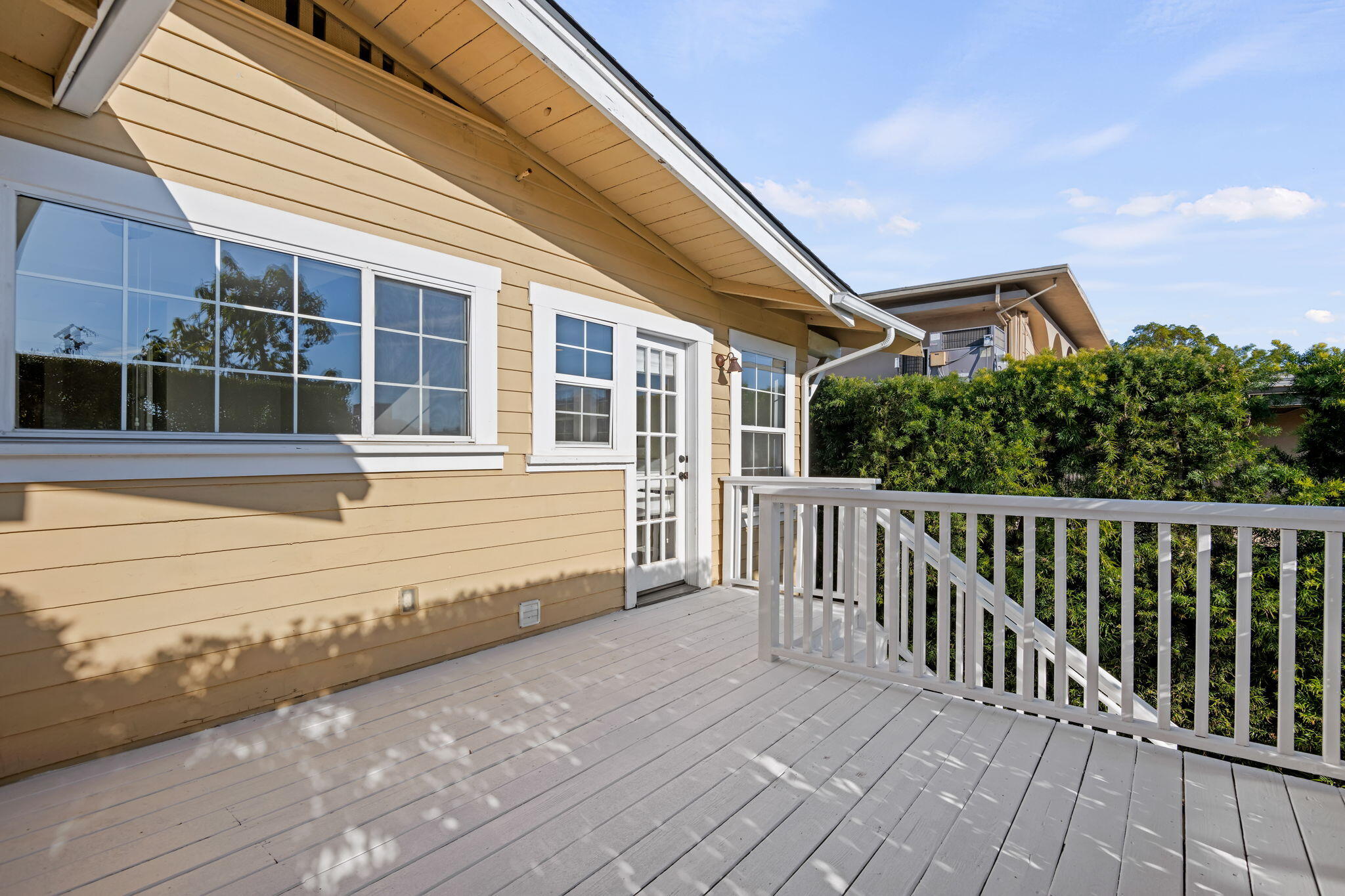 Santa Barbara, California 93105, United States, 3 Bedrooms Bedrooms, ,2 BathroomsBathrooms,Residential,Active,1220