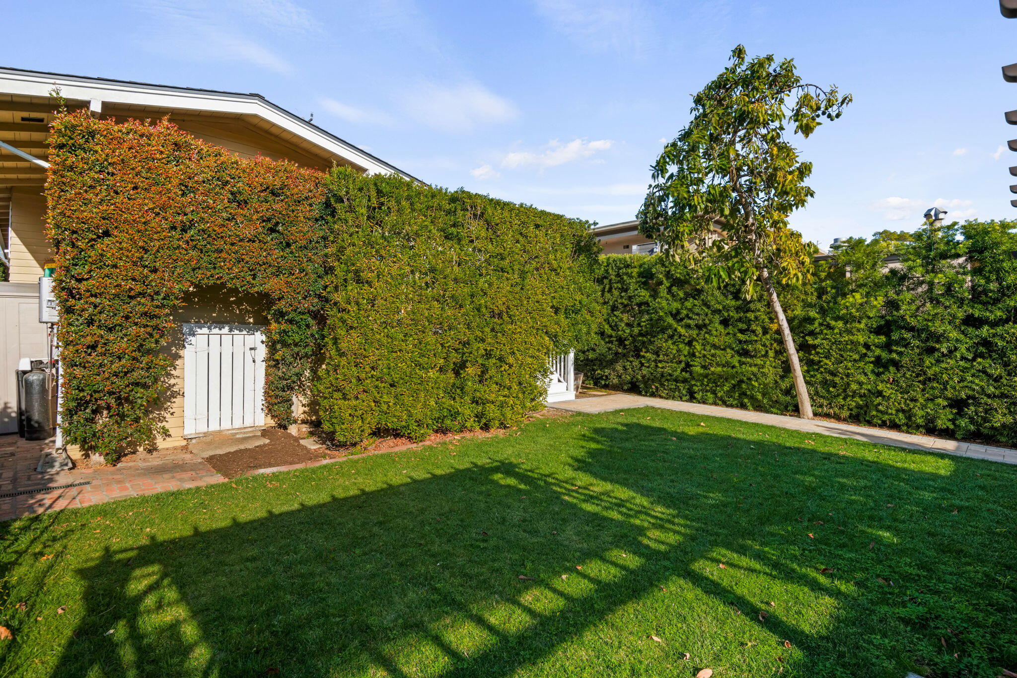 Santa Barbara, California 93105, United States, 3 Bedrooms Bedrooms, ,2 BathroomsBathrooms,Residential,Active,1220