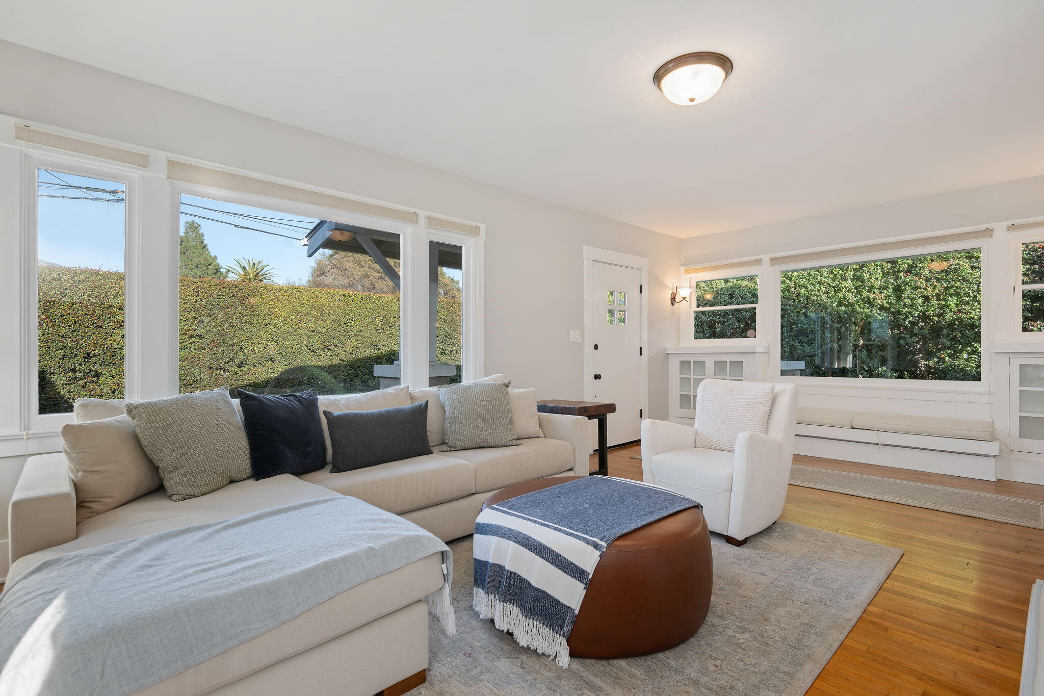 Santa Barbara, California 93105, United States, 3 Bedrooms Bedrooms, ,2 BathroomsBathrooms,Residential,Active,1220