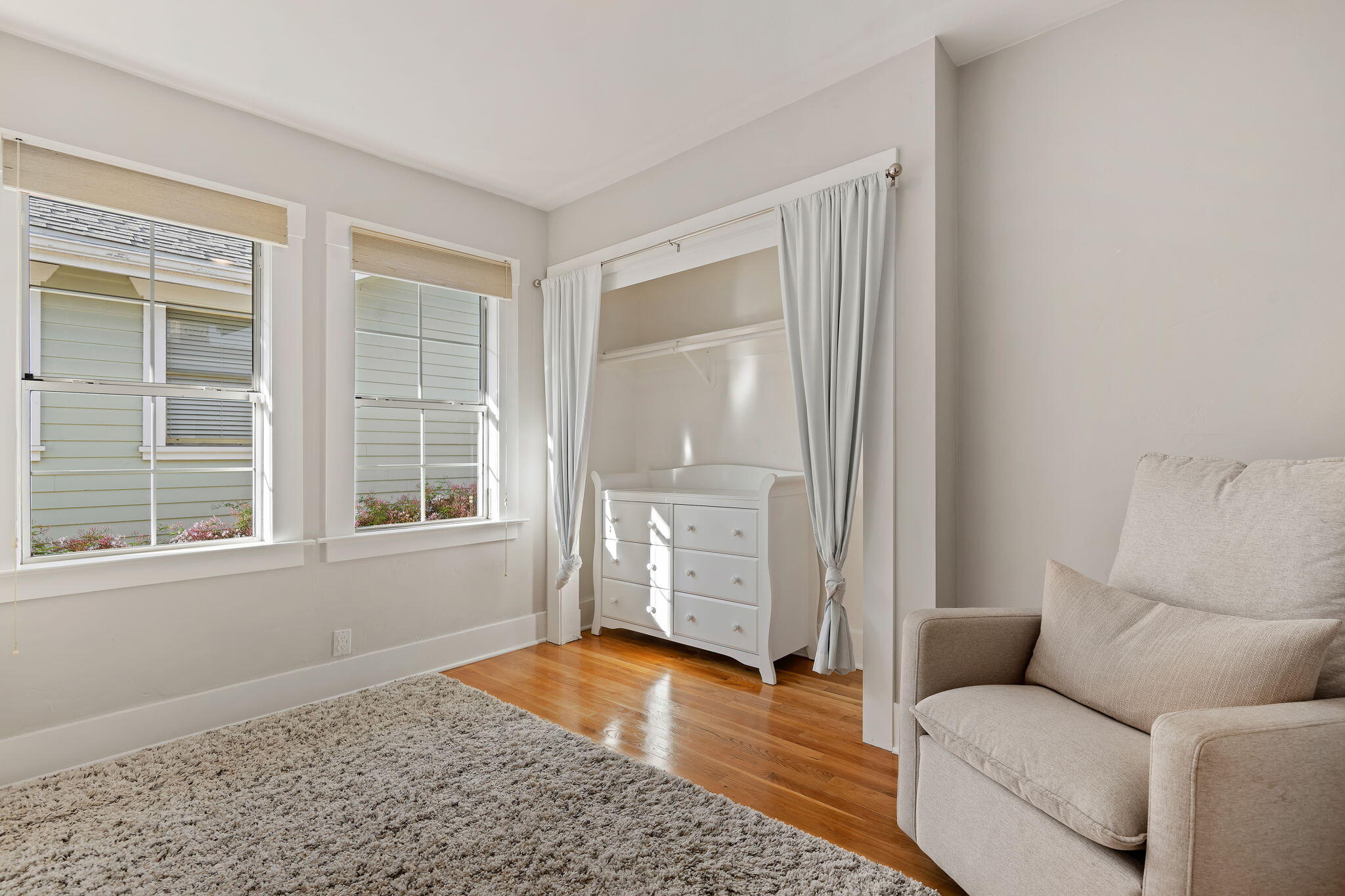 Santa Barbara, California 93105, United States, 3 Bedrooms Bedrooms, ,2 BathroomsBathrooms,Residential,Active,1220