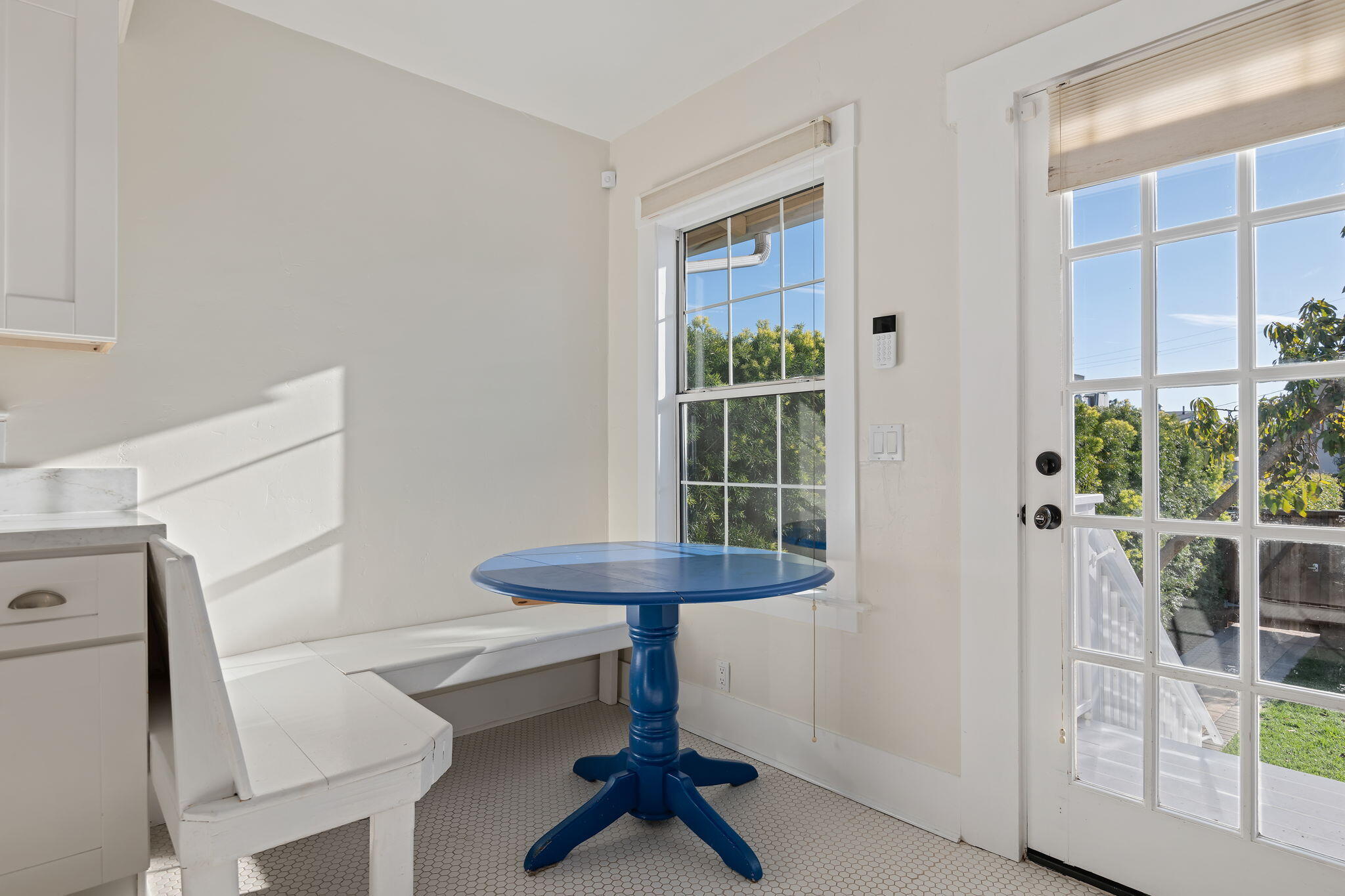 Santa Barbara, California 93105, United States, 3 Bedrooms Bedrooms, ,2 BathroomsBathrooms,Residential,Active,1220