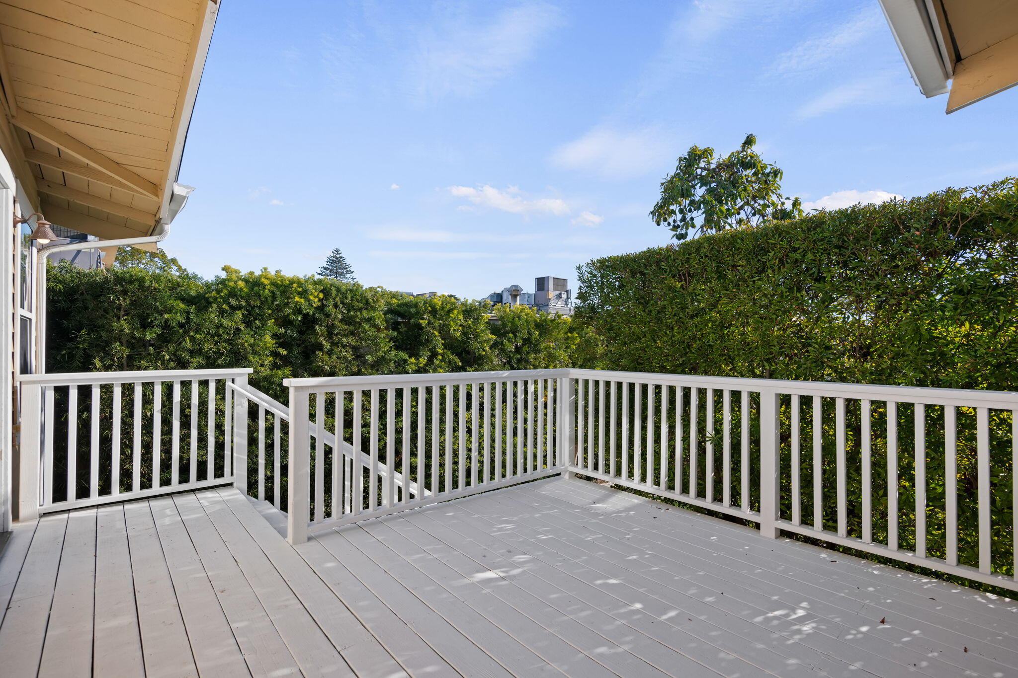 Santa Barbara, California 93105, United States, 3 Bedrooms Bedrooms, ,2 BathroomsBathrooms,Residential,Active,1220