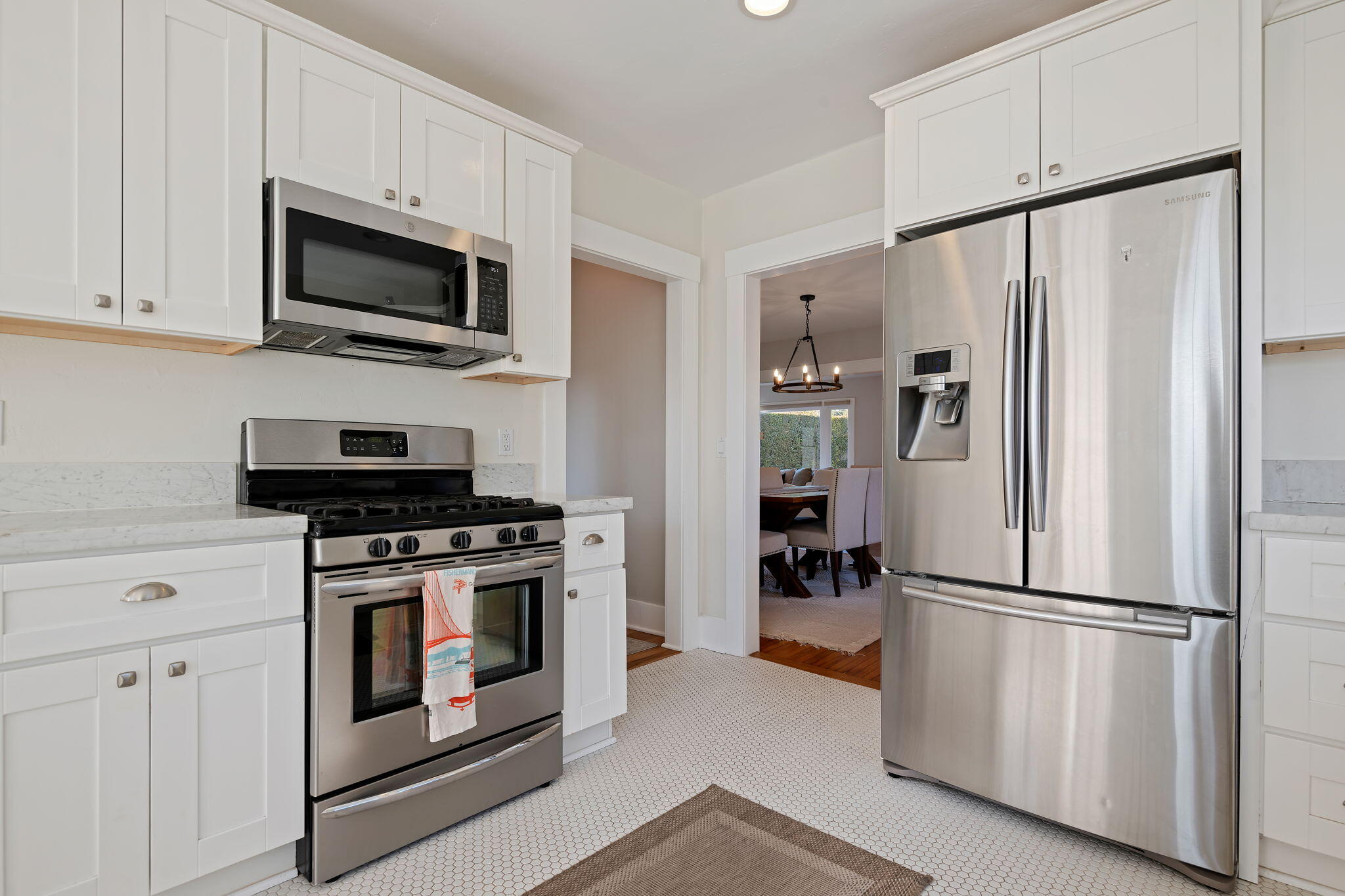 Santa Barbara, California 93105, United States, 3 Bedrooms Bedrooms, ,2 BathroomsBathrooms,Residential,Active,1220