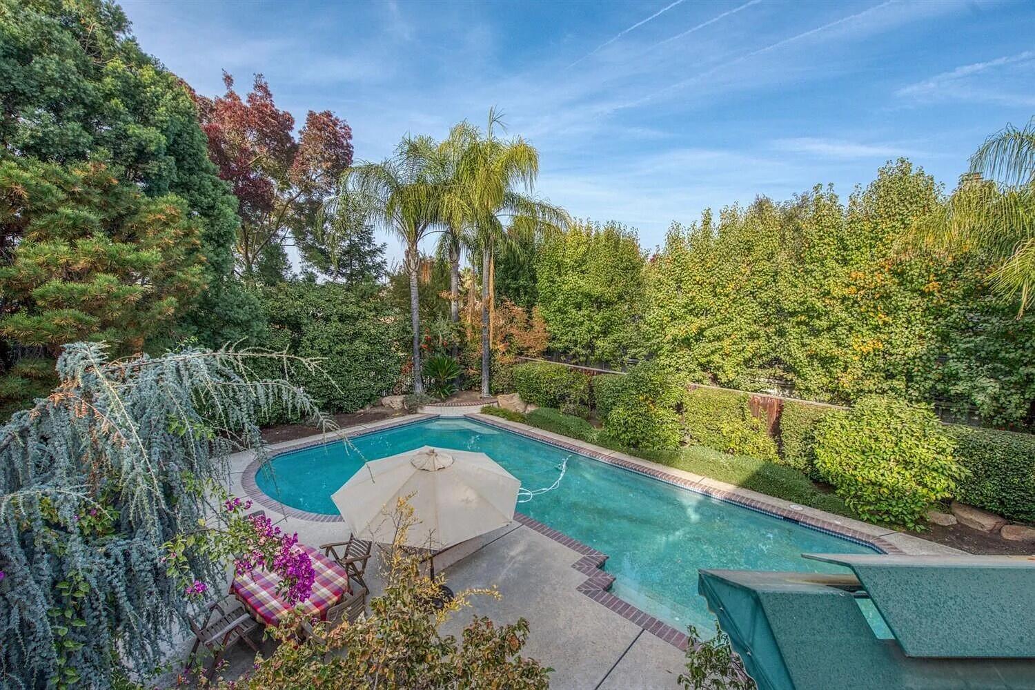 Out Of Area, California 93720, United States, 5 Bedrooms Bedrooms, ,4 BathroomsBathrooms,Residential,Active,227834