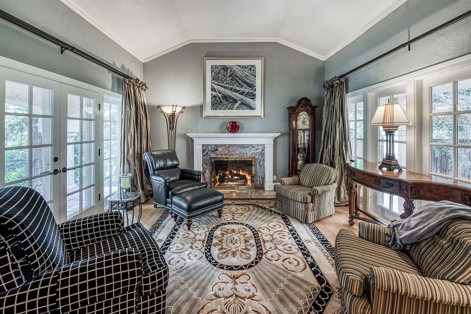 Out Of Area, California 93720, United States, 5 Bedrooms Bedrooms, ,4 BathroomsBathrooms,Residential,Active,227834