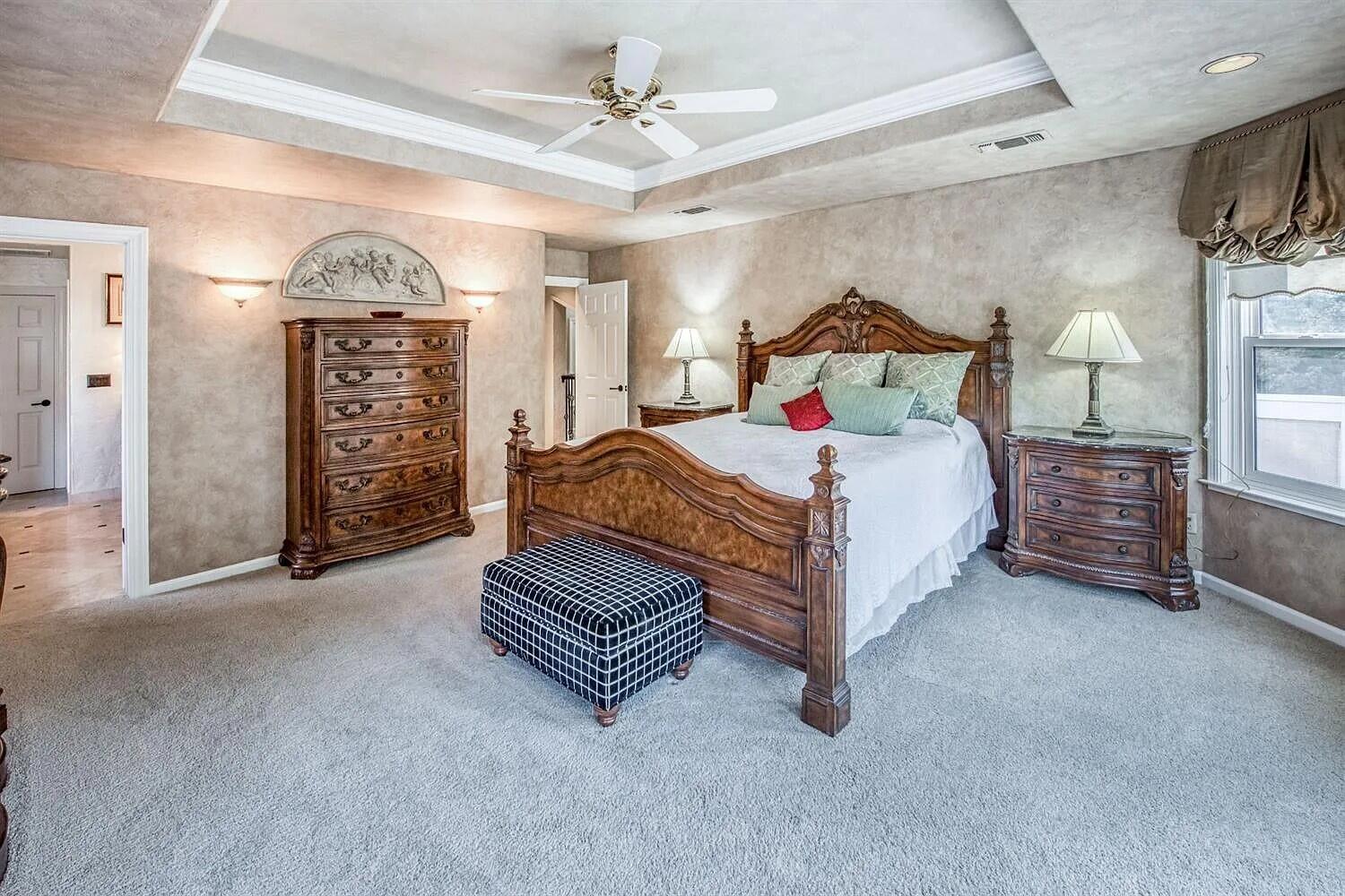 Out Of Area, California 93720, United States, 5 Bedrooms Bedrooms, ,4 BathroomsBathrooms,Residential,Active,227834