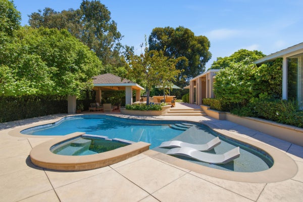 125 VIENTOS RD, CAMARILLO, CA 93010 - Image 2ee9f1db89d62a5e323a35c317084edf/3533973733