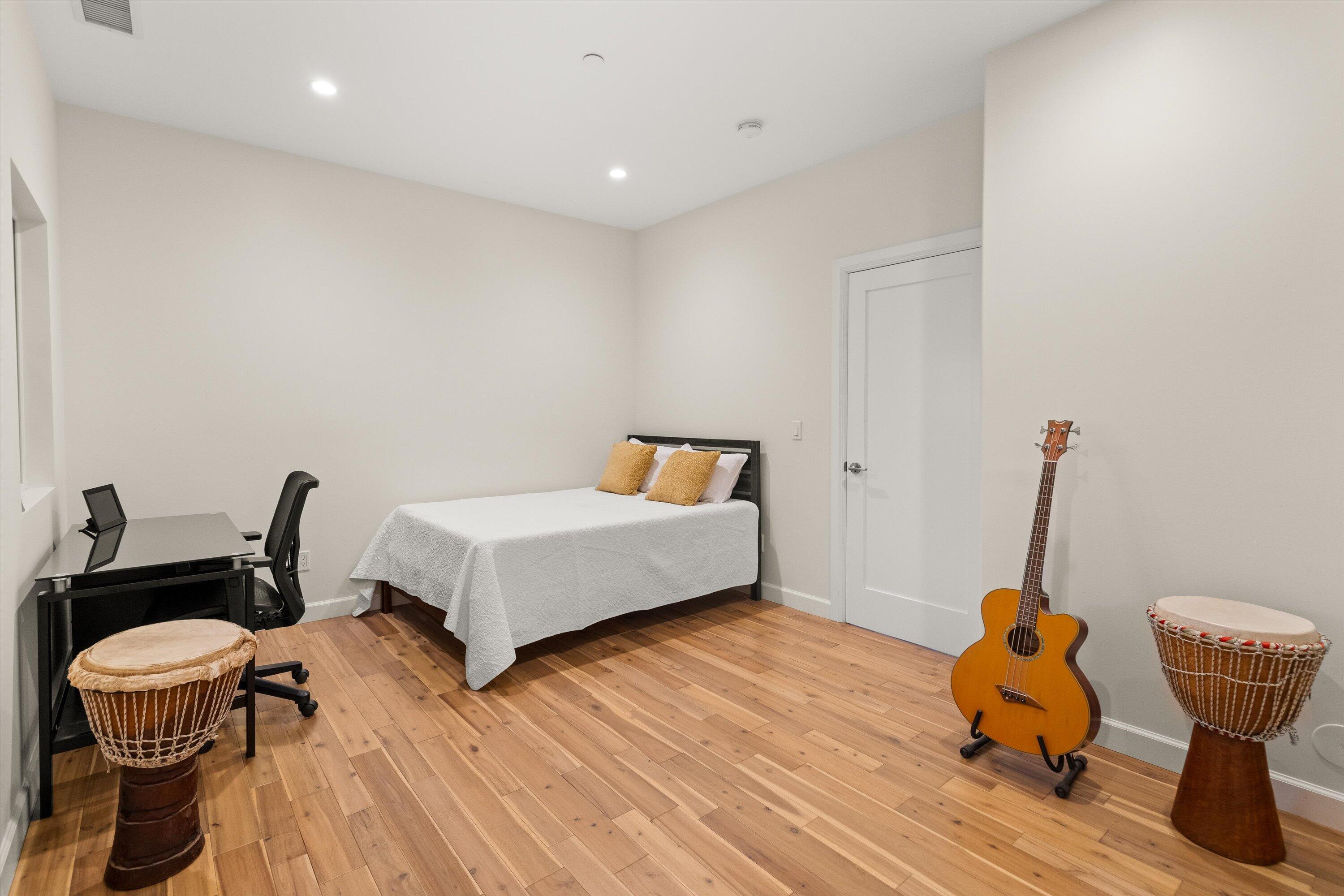 Carpinteria, California 93013, United States, 3 Bedrooms Bedrooms, ,2 BathroomsBathrooms,Residential,Active,45736