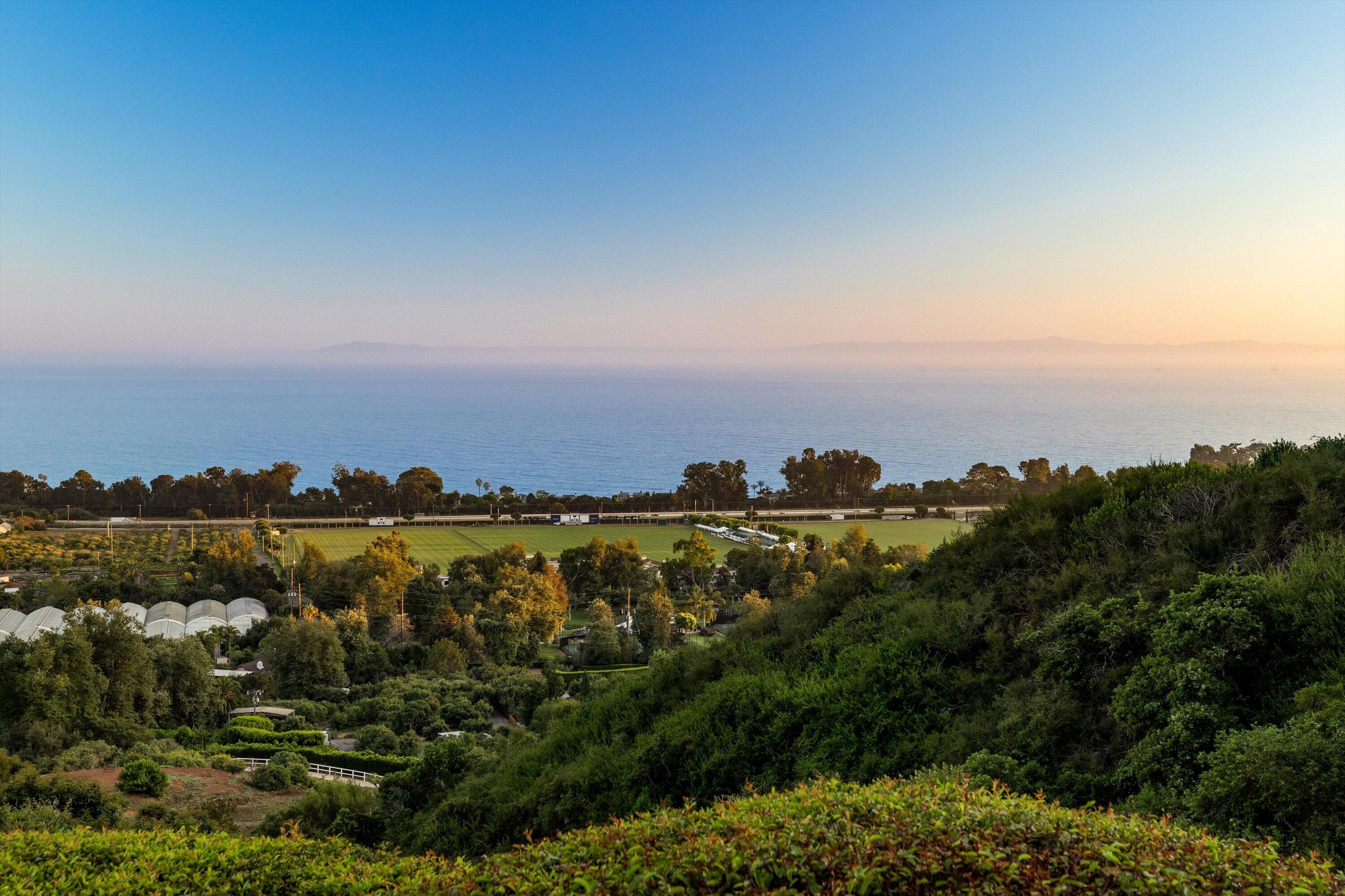 Carpinteria, California 93013, United States, 3 Bedrooms Bedrooms, ,2 BathroomsBathrooms,Residential,Active,45736