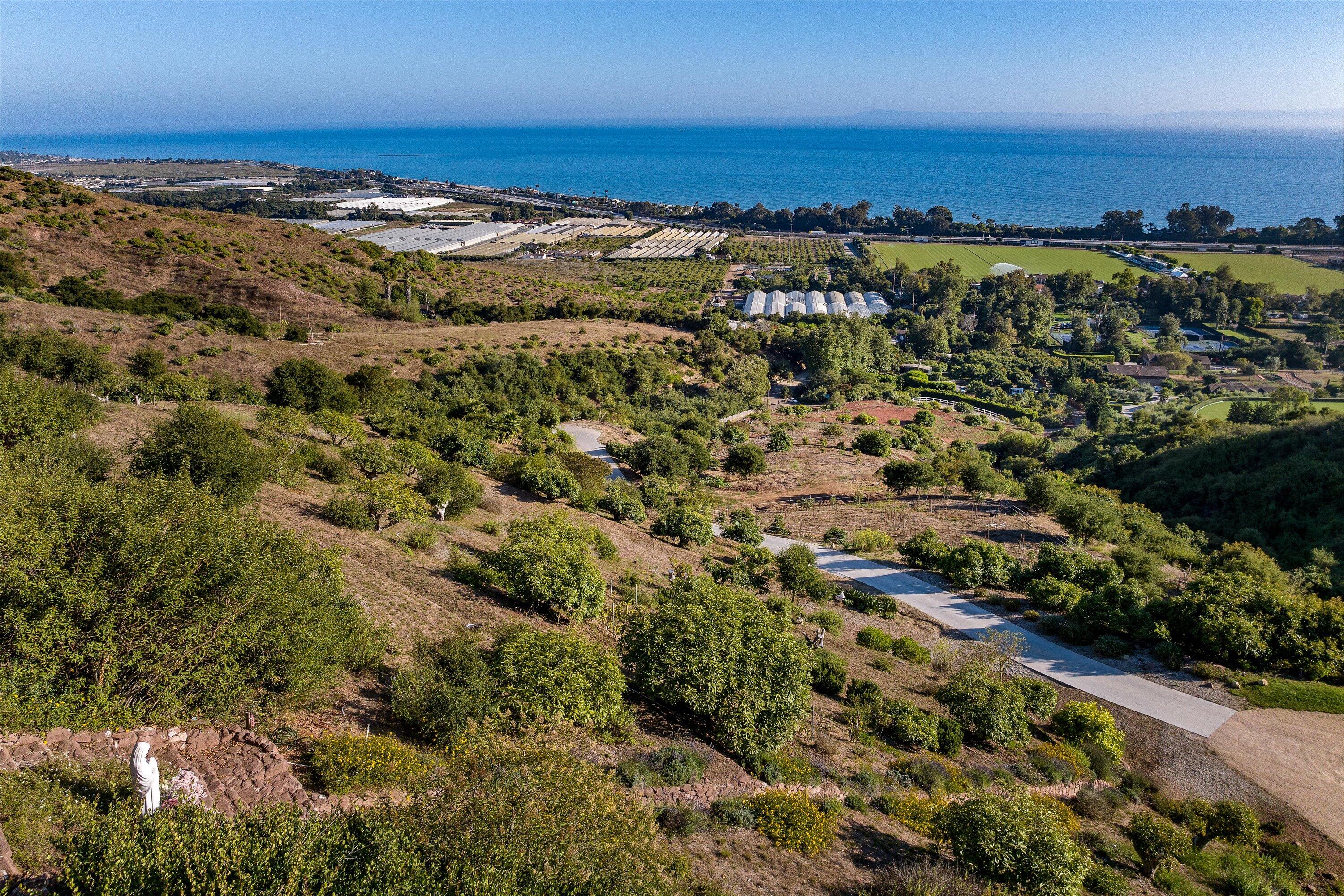Carpinteria, California 93013, United States, 3 Bedrooms Bedrooms, ,2 BathroomsBathrooms,Residential,Active,45736