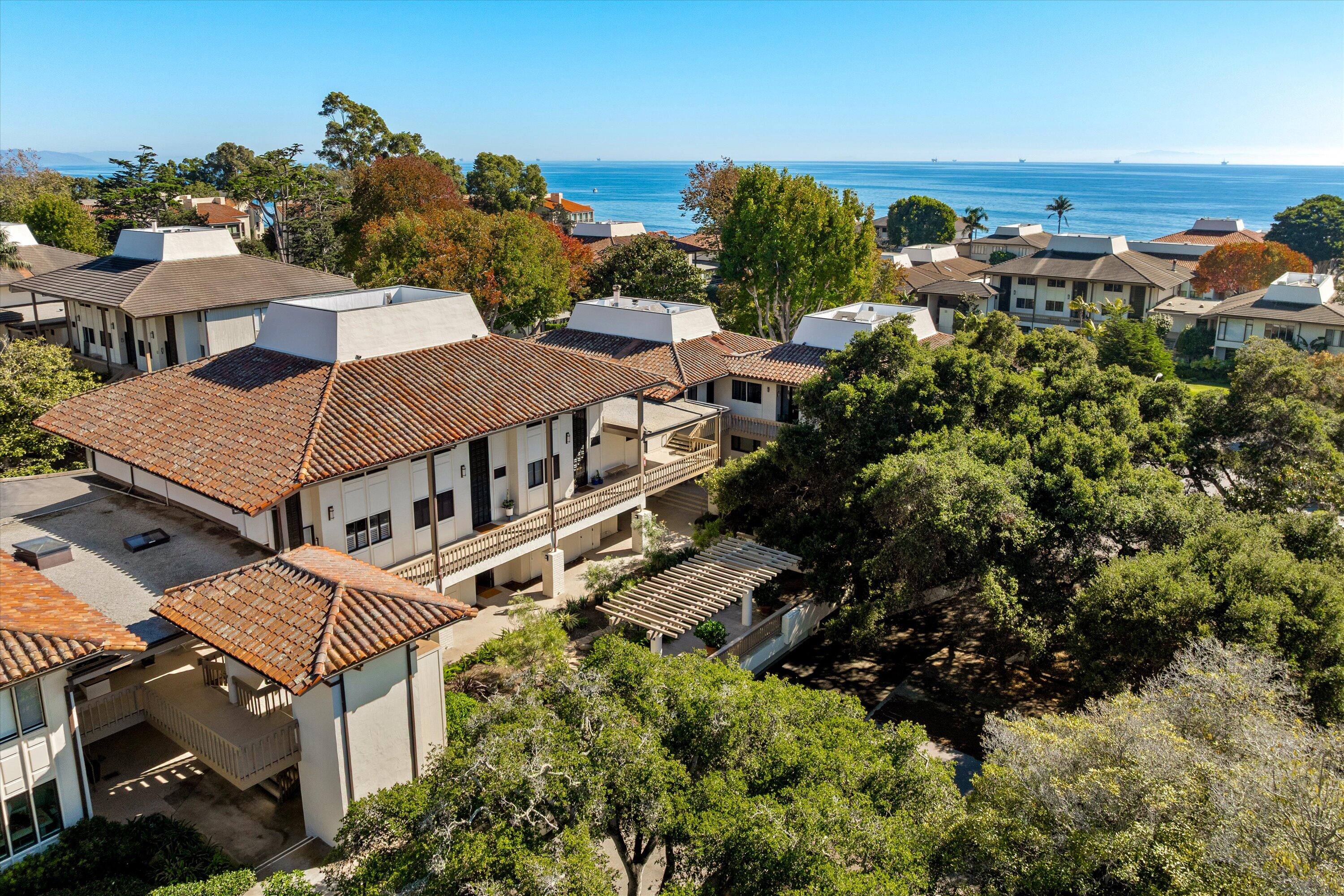 Montecito, California 93108, United States, 1 Bedroom Bedrooms, ,1 BathroomBathrooms,Residential,Active,235883