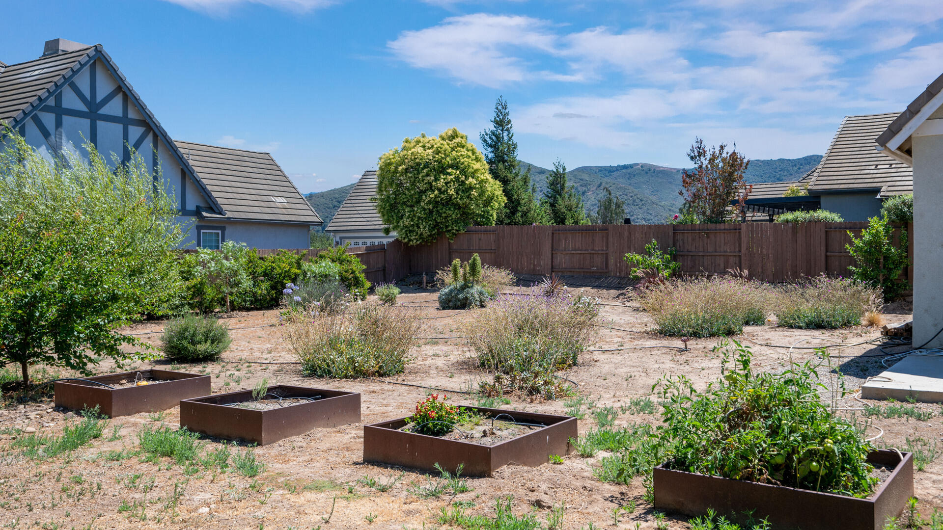 Solvang, California 93463, United States, 4 Bedrooms Bedrooms, ,3 BathroomsBathrooms,Residential,Active,178472