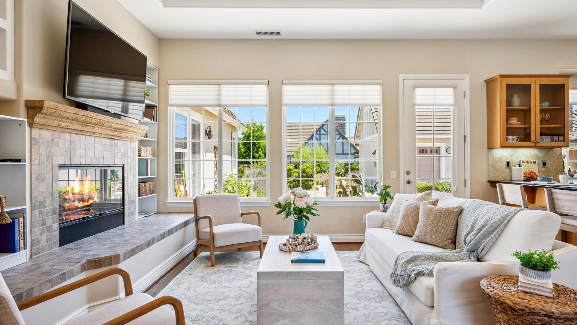 Solvang, California 93463, United States, 4 Bedrooms Bedrooms, ,3 BathroomsBathrooms,Residential,Active,178472