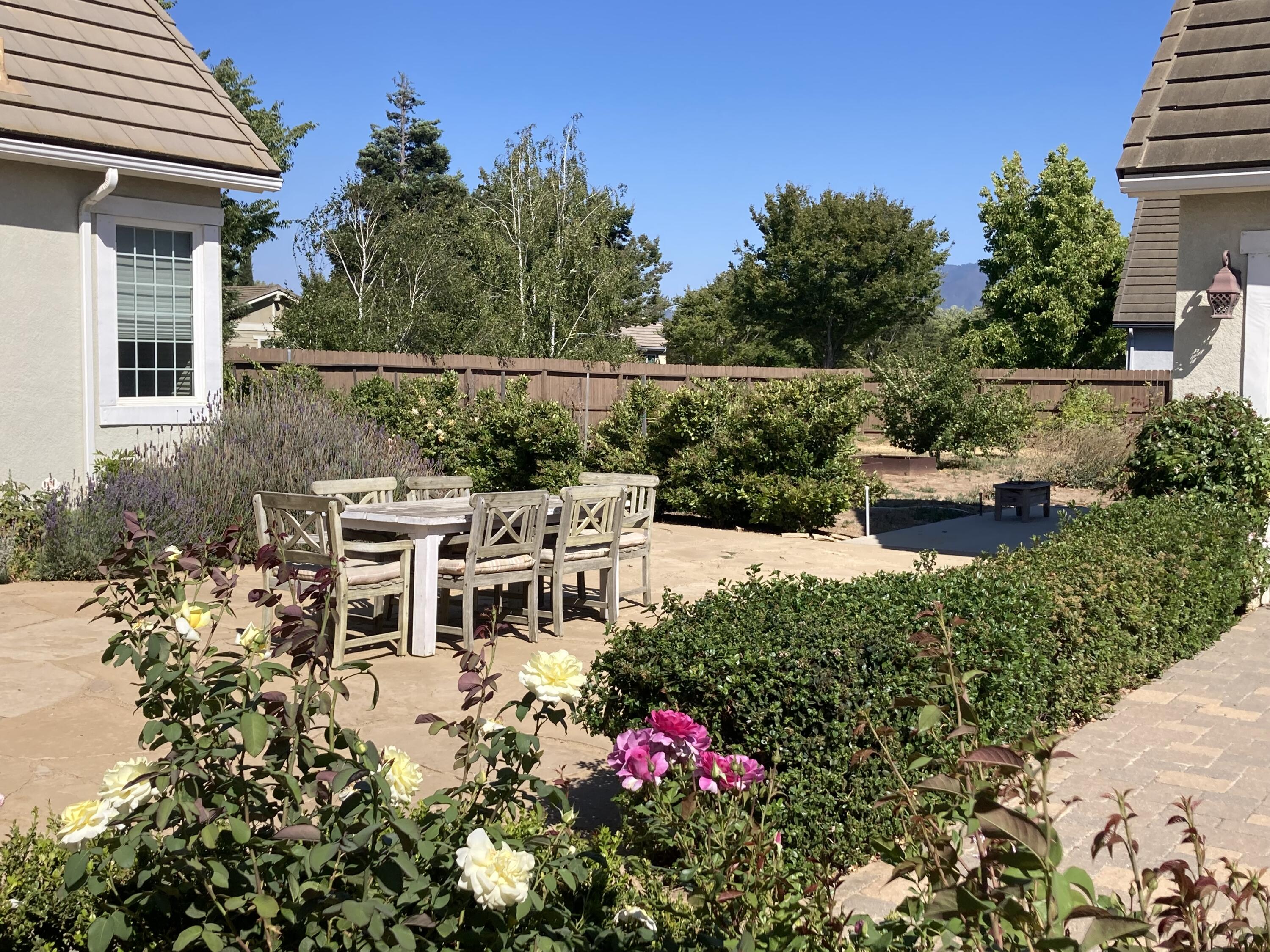 Solvang, California 93463, United States, 4 Bedrooms Bedrooms, ,3 BathroomsBathrooms,Residential,Active,178472