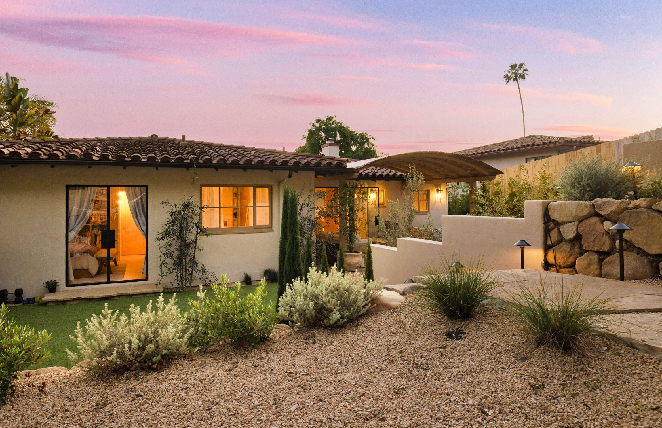 1249 Diana Lane